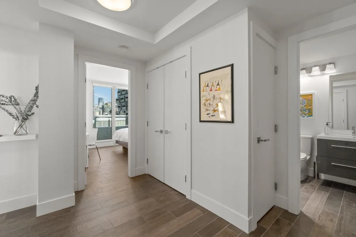 1501 Howe Street #1104