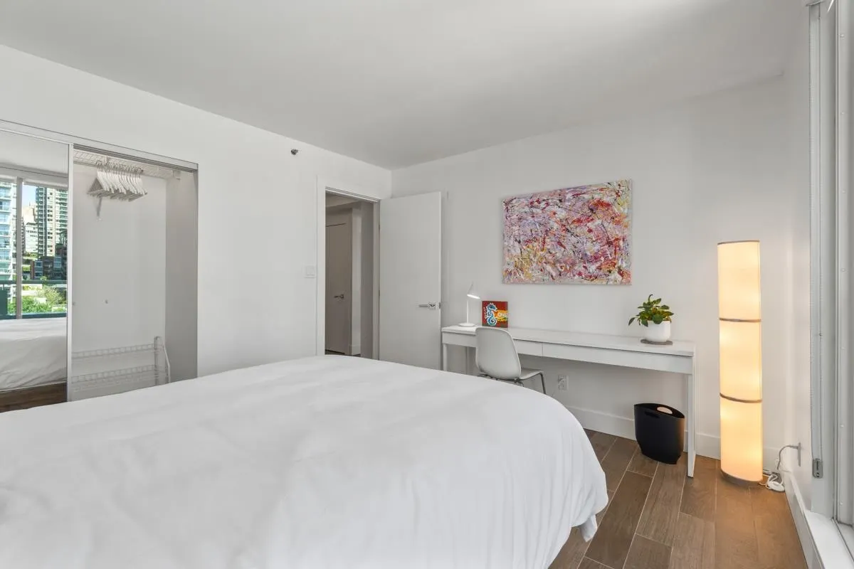 1501 Howe Street #1104
