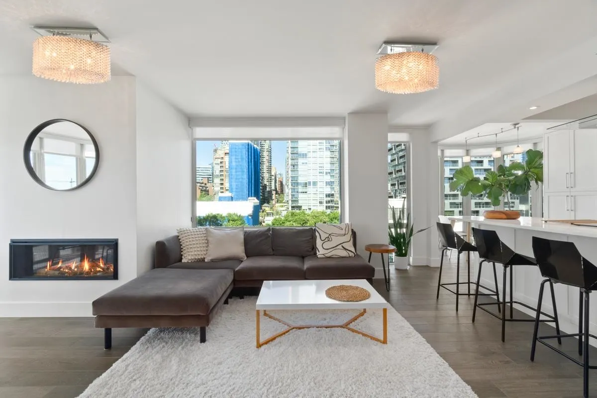1501 Howe Street #1104