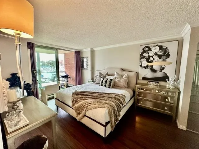 1675 Hornby Street #304