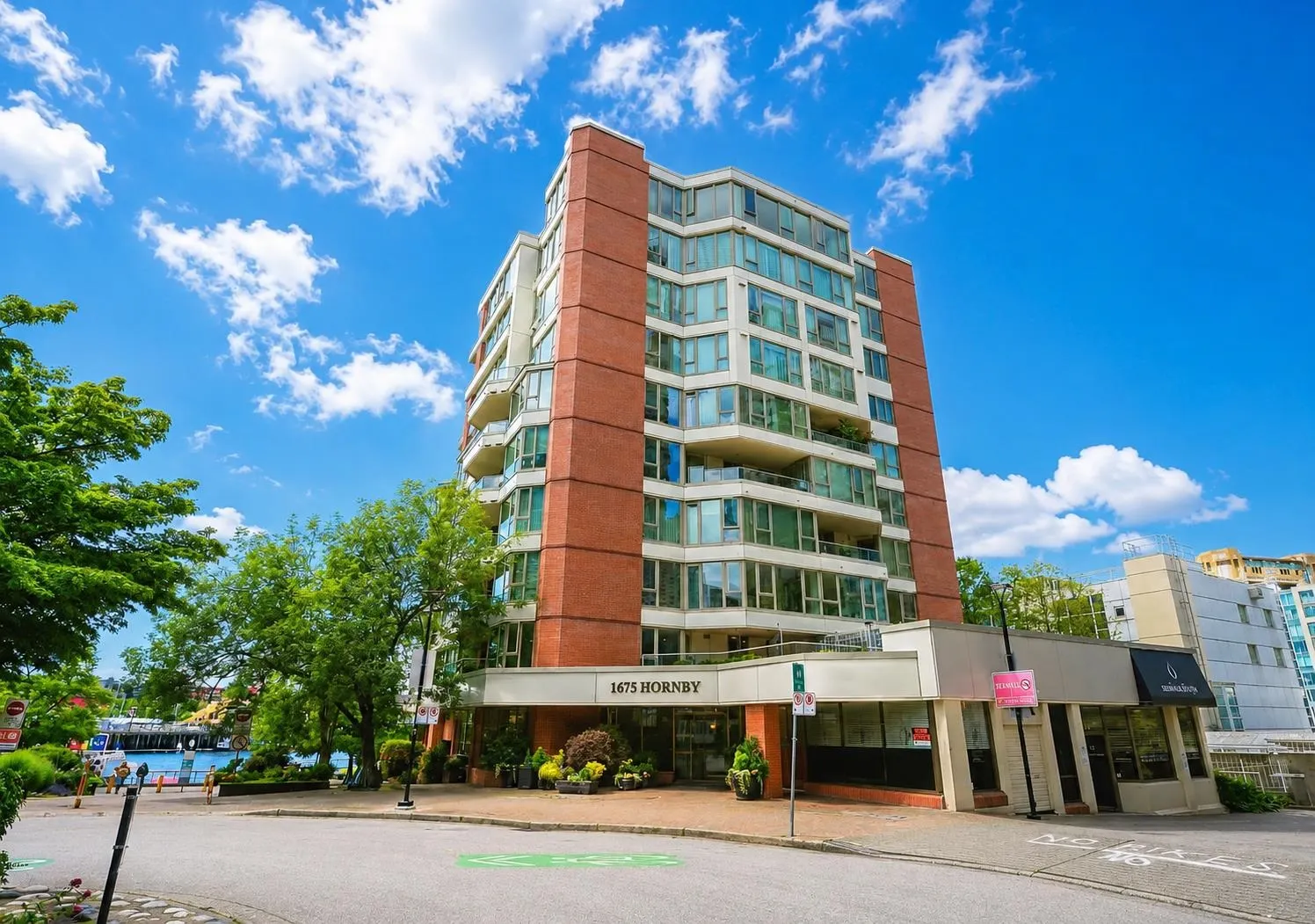 1675 Hornby Street #304