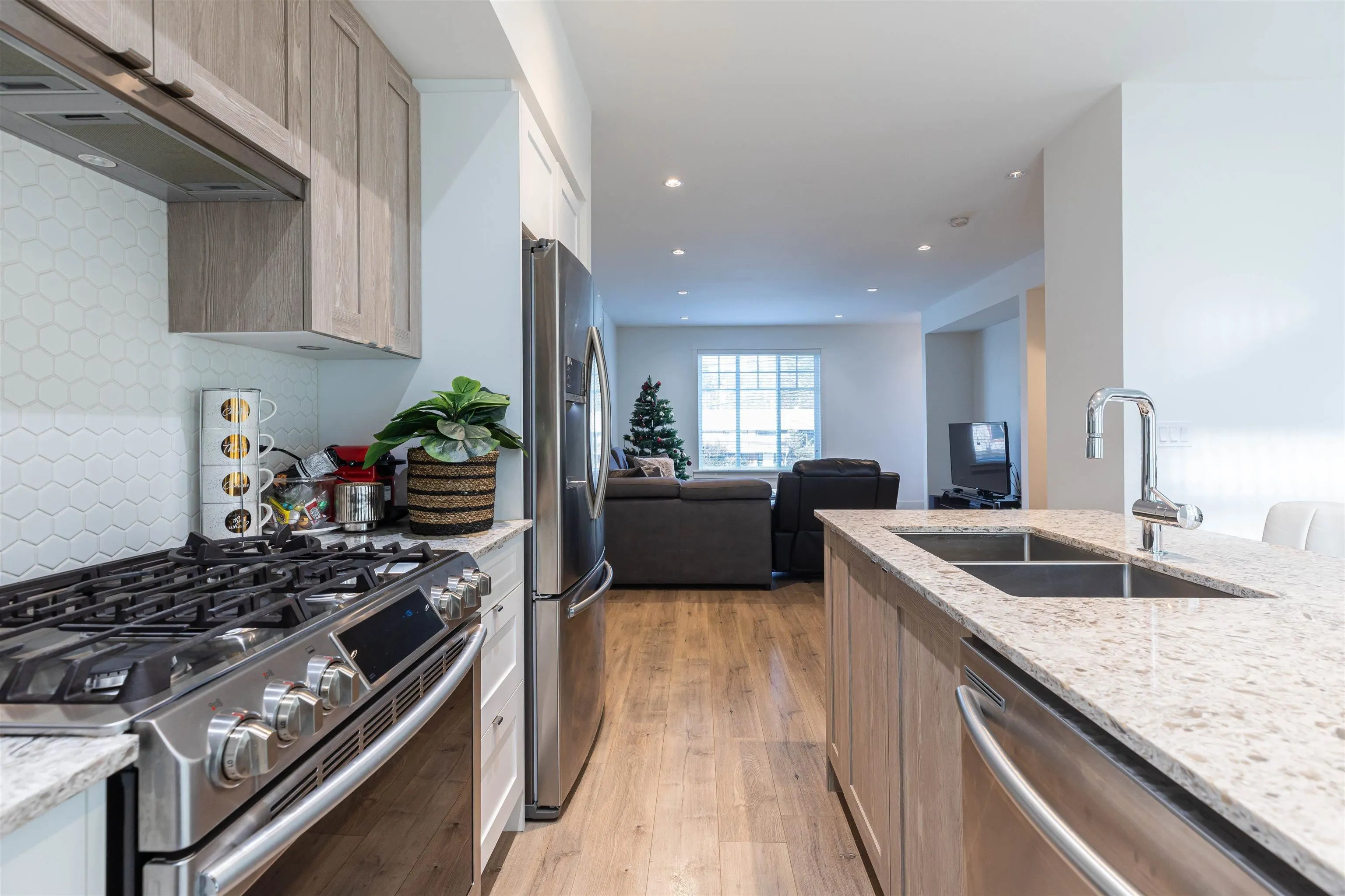 11188 72 Avenue #13