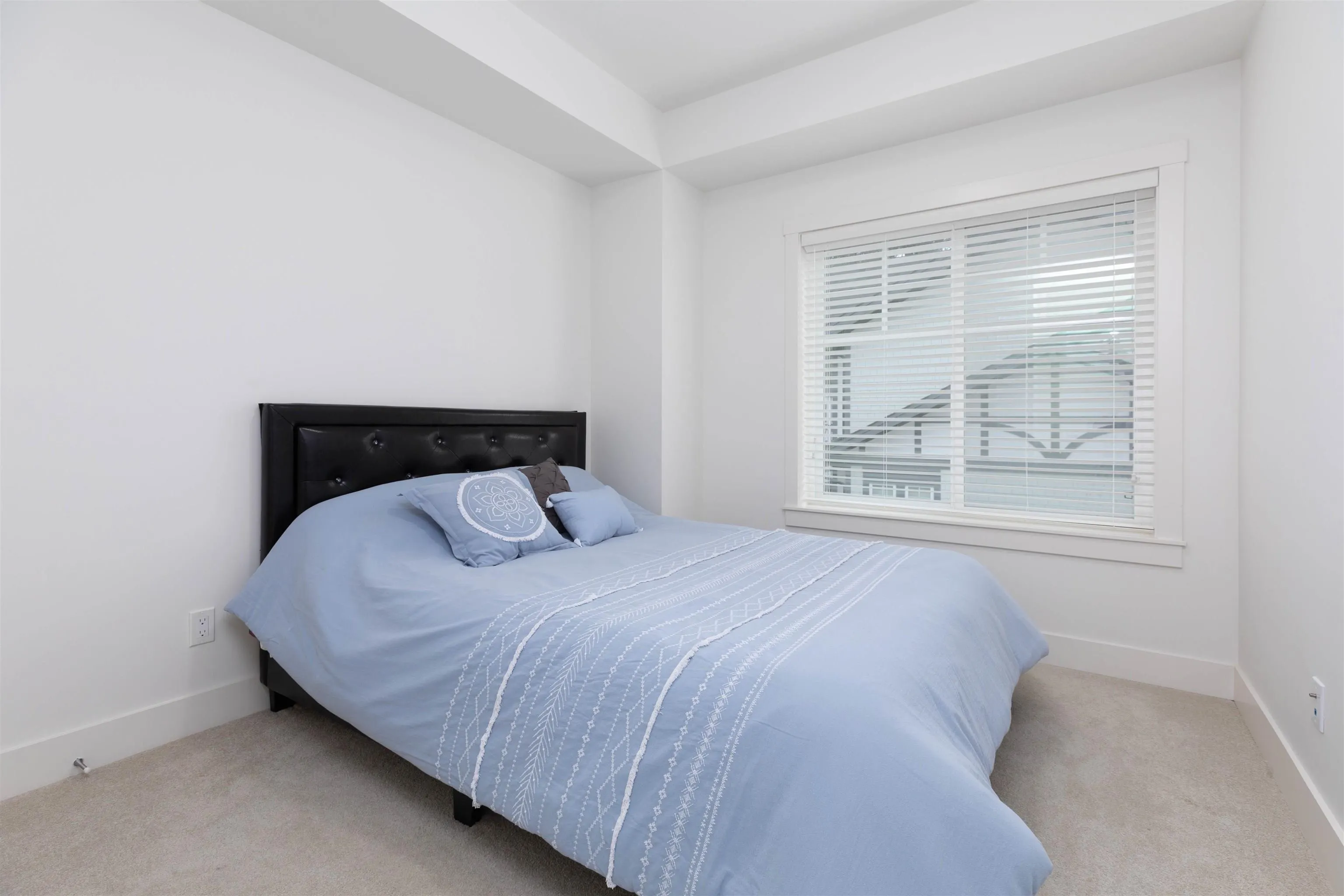 11188 72 Avenue #13