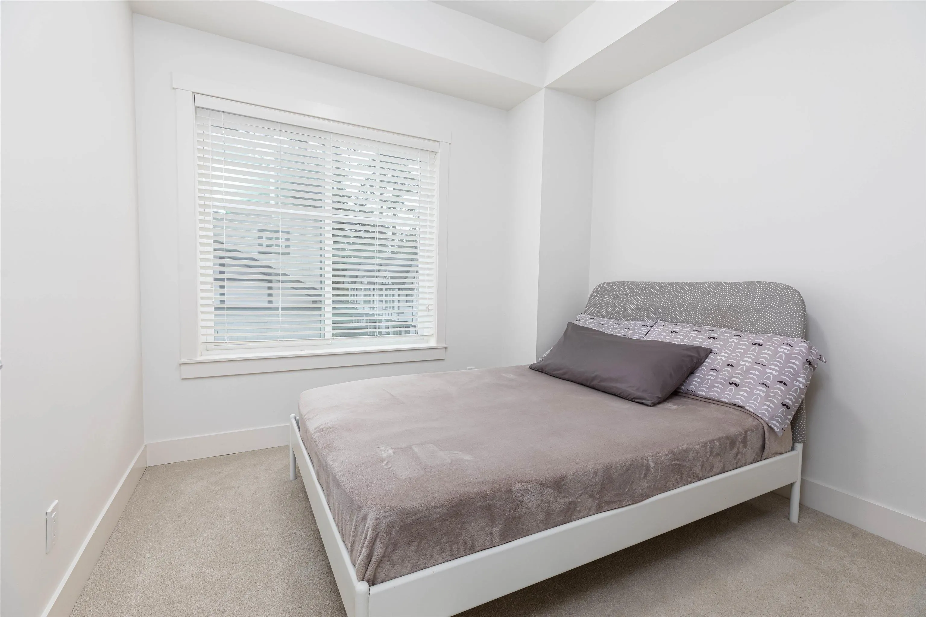 11188 72 Avenue #13