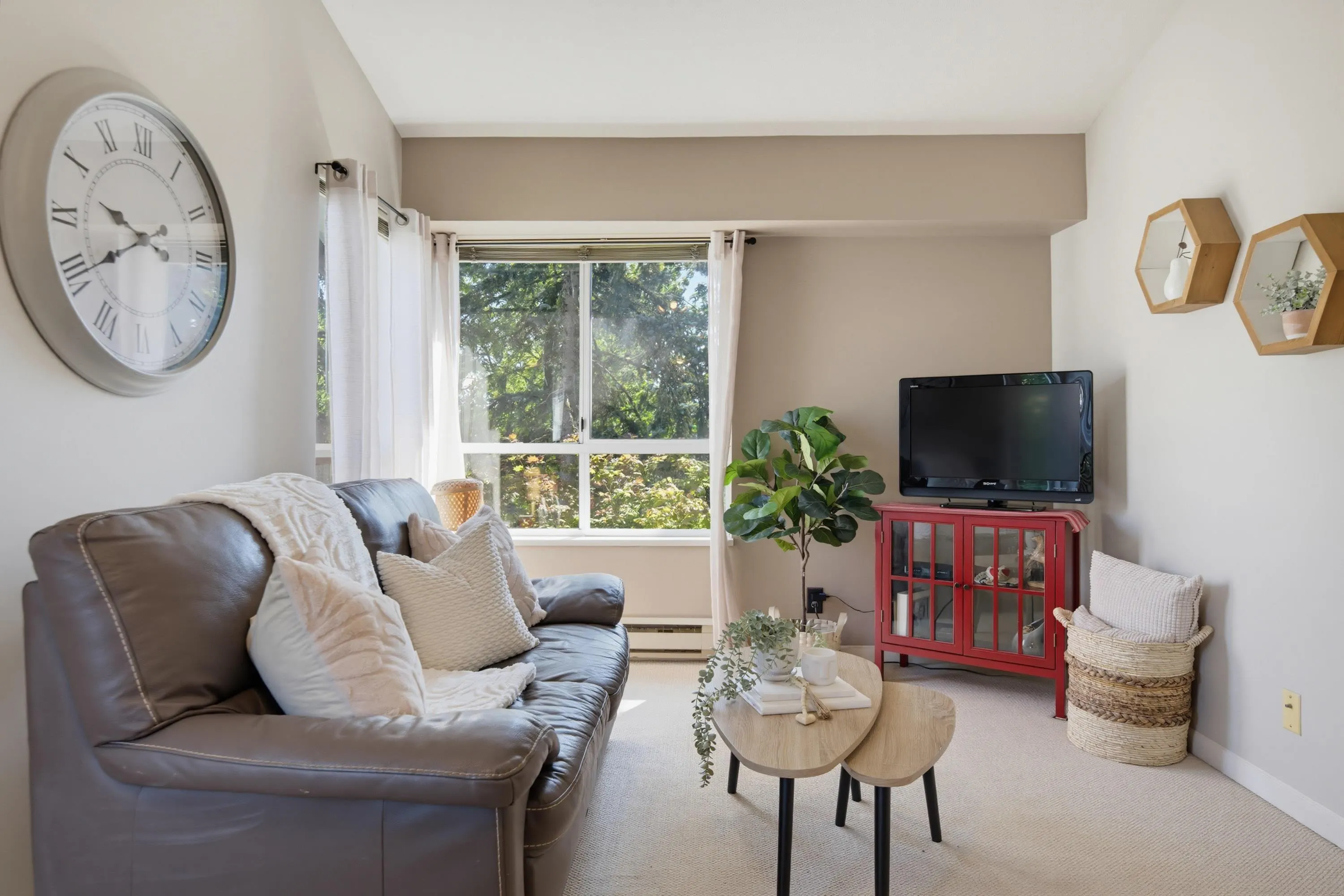 9072 Fleetwood Way #211