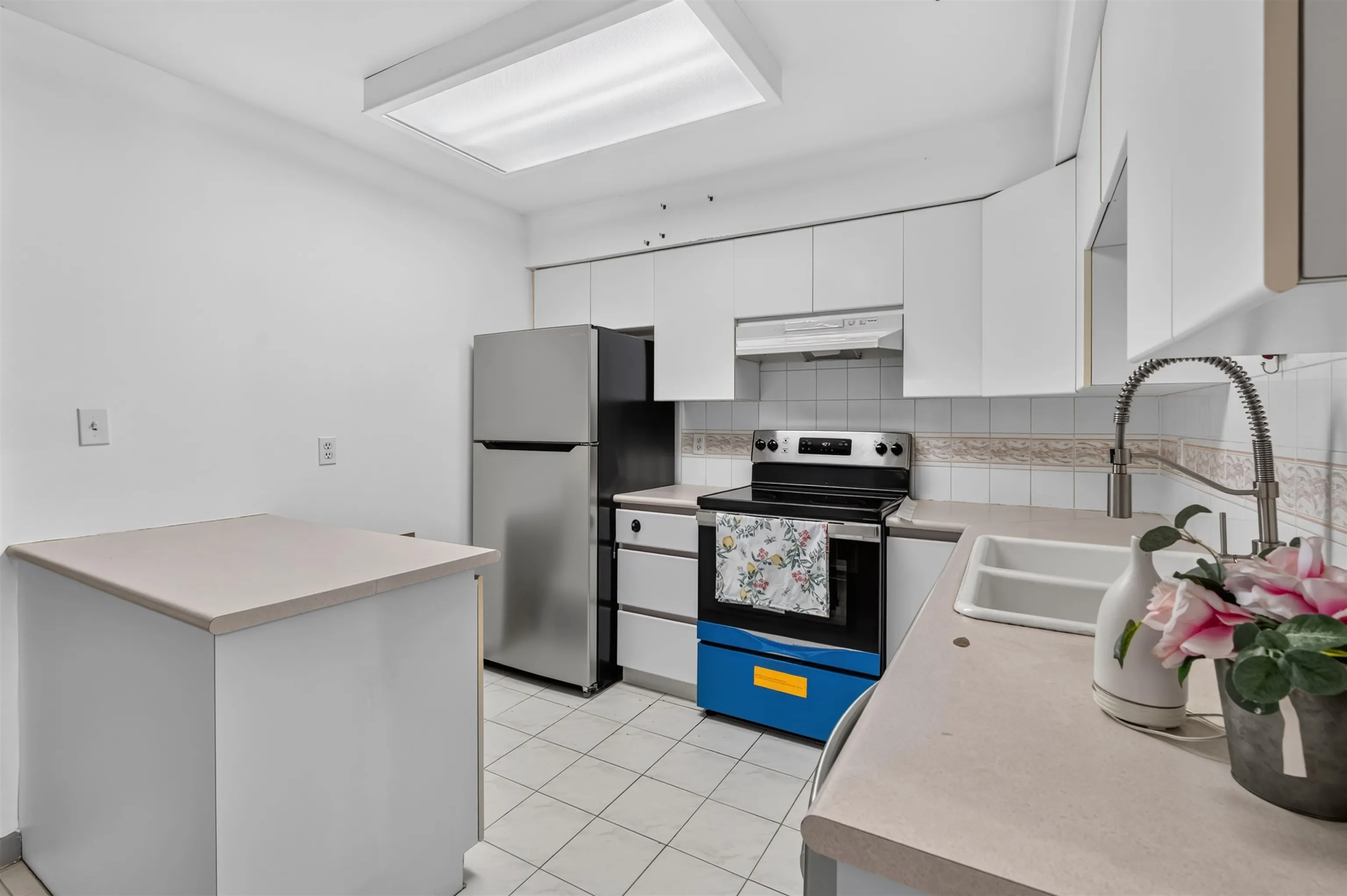 5375 Victory Street #109