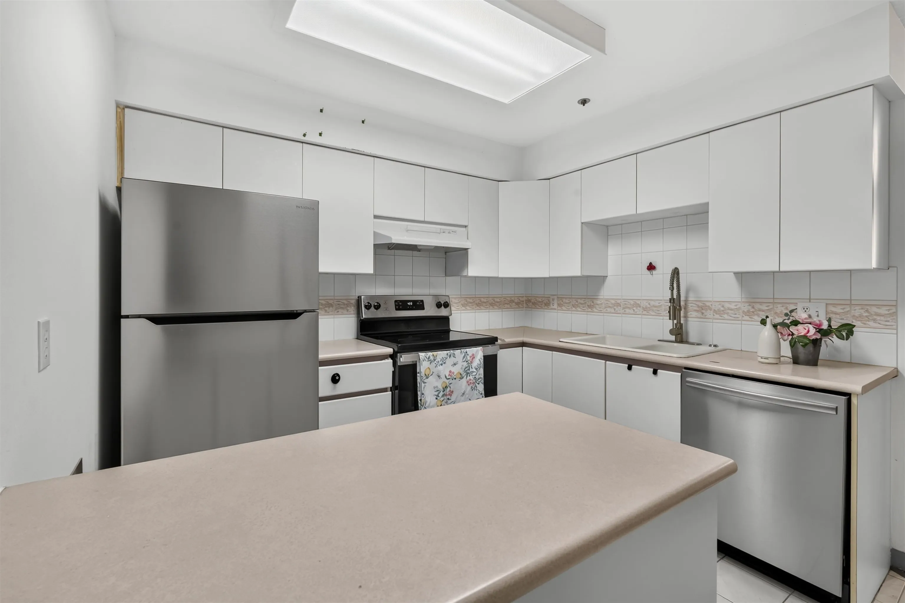 5375 Victory Street #109