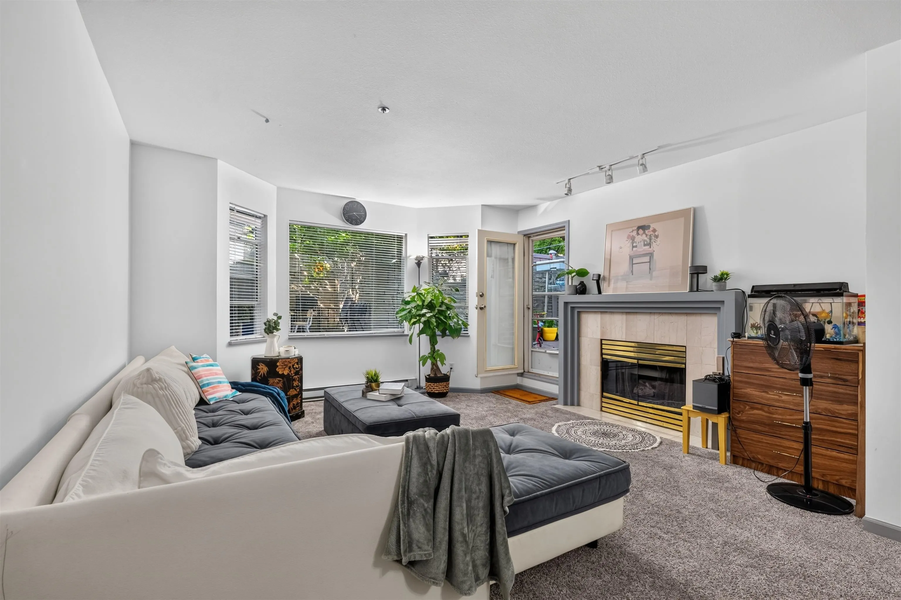 5375 Victory Street #109