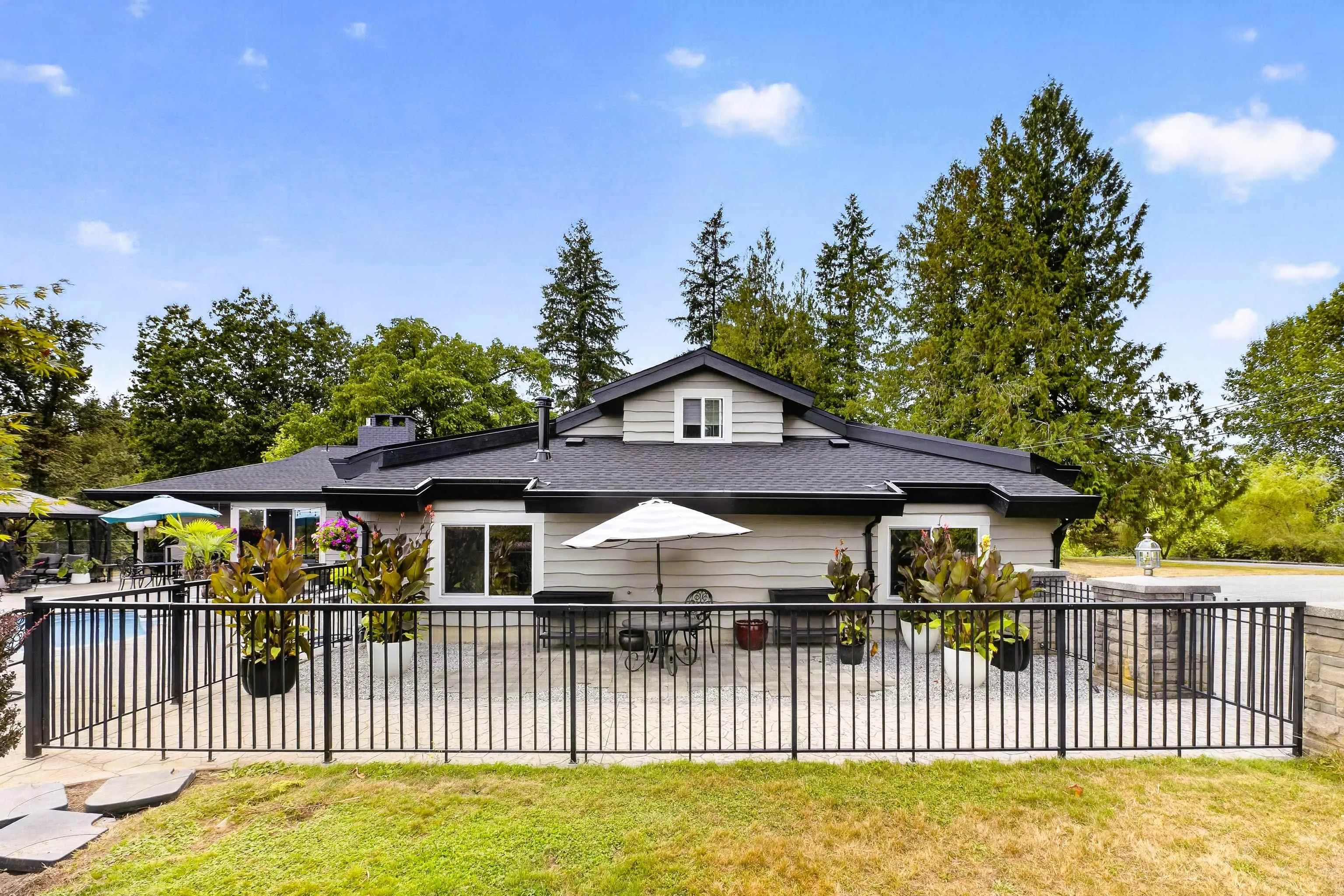 9837 Mckinnon Crescent