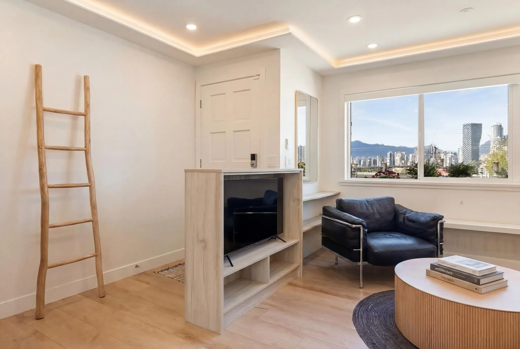 1214 W 7th Avenue #11