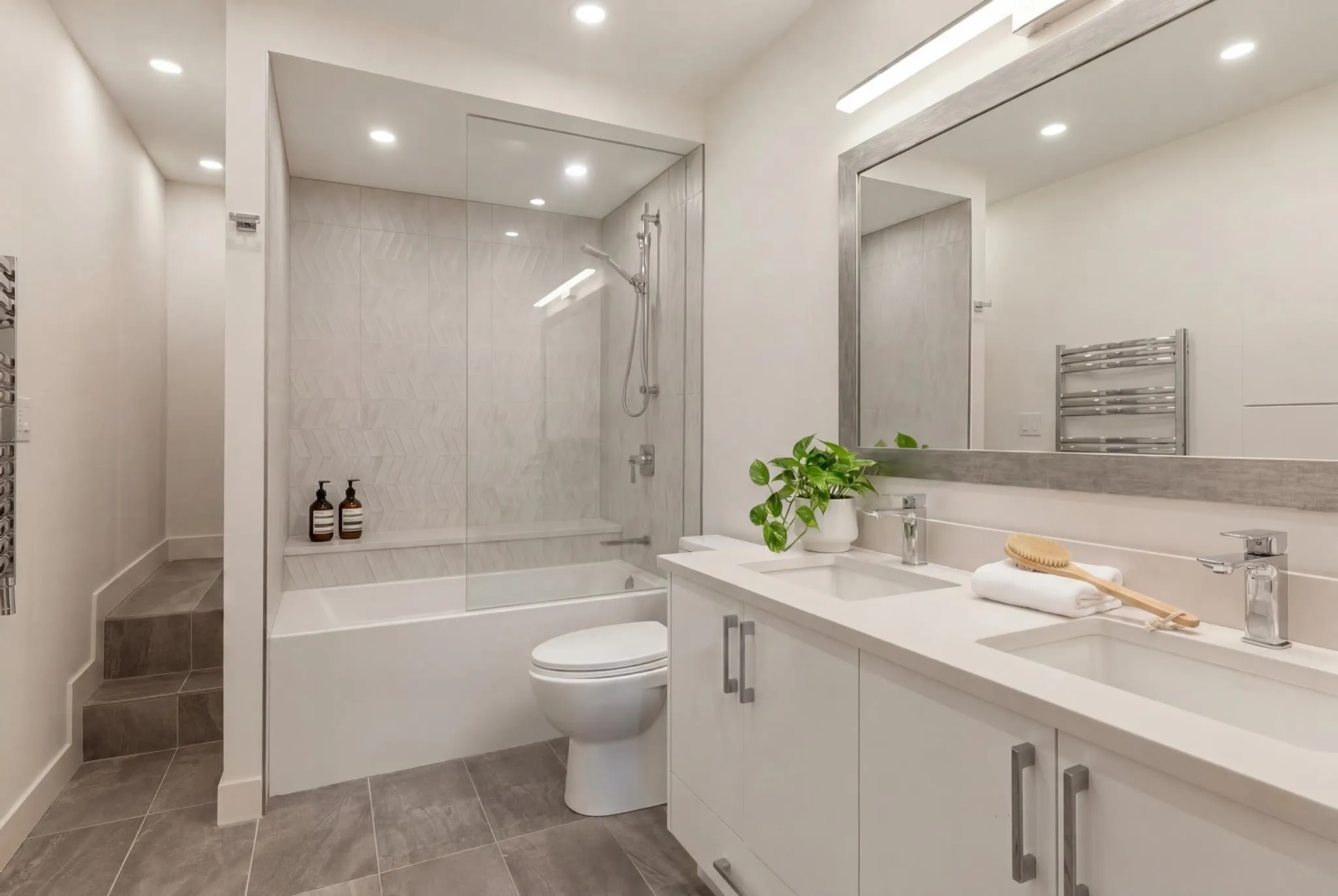 1214 W 7th Avenue #11
