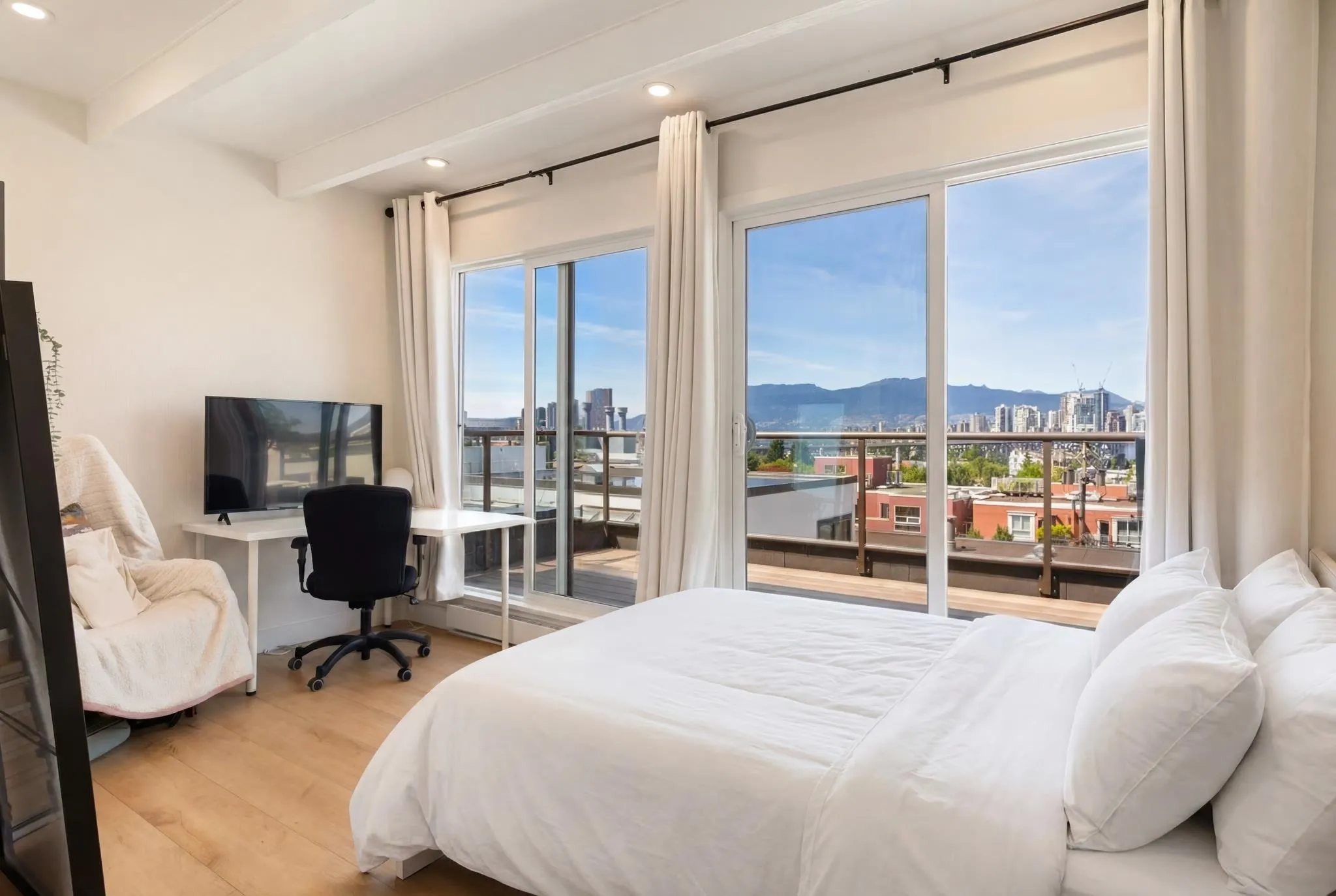 1214 W 7th Avenue #11