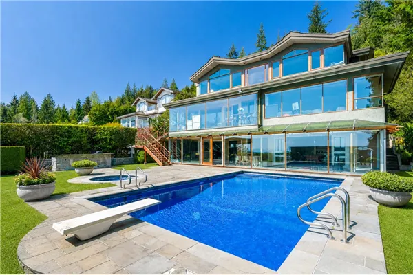 1626 Pinecrest Drive