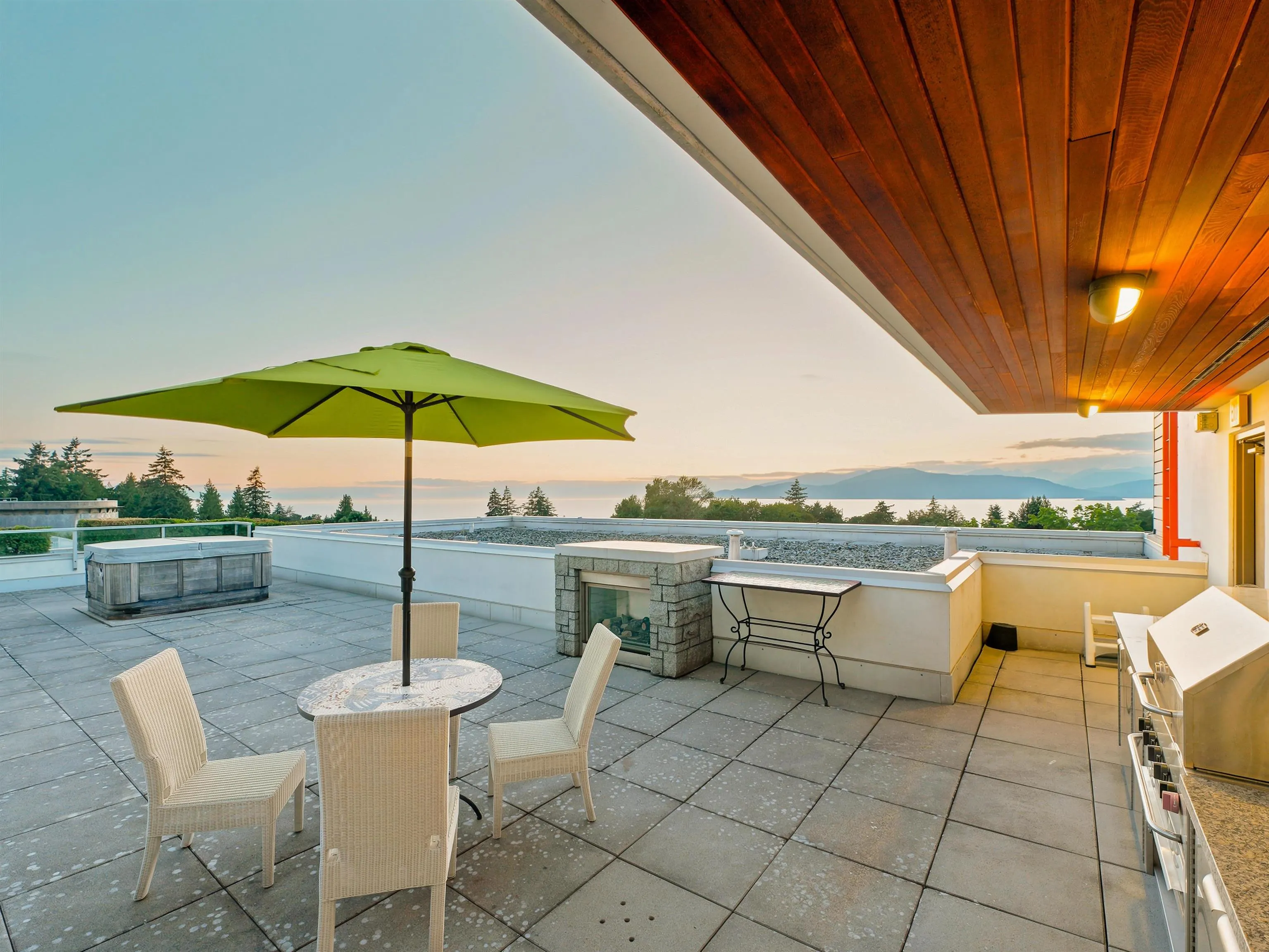 6080 Iona Drive #602