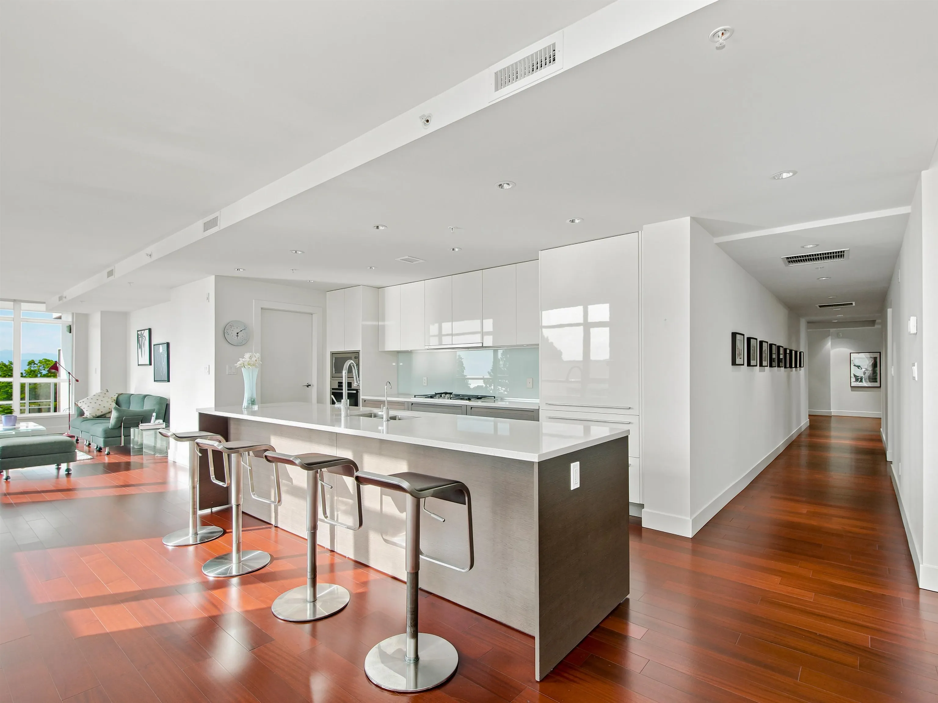 6080 Iona Drive #602