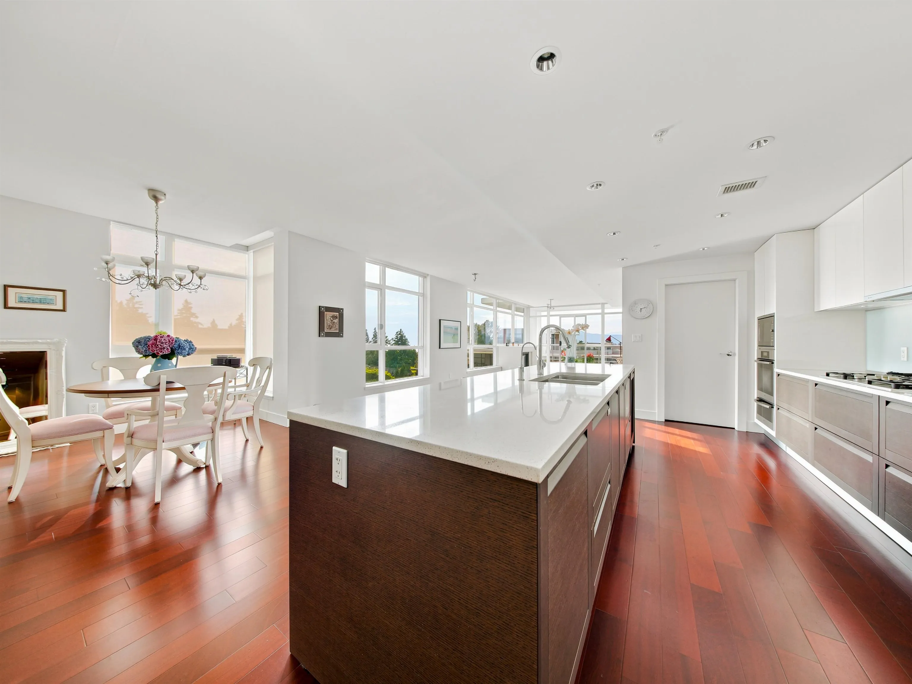 6080 Iona Drive #602