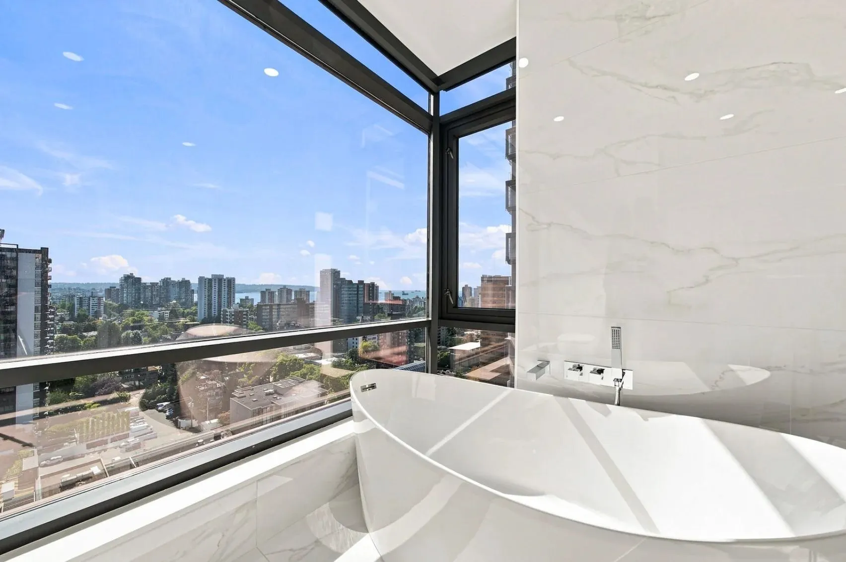 1500 Alberni Street #15C