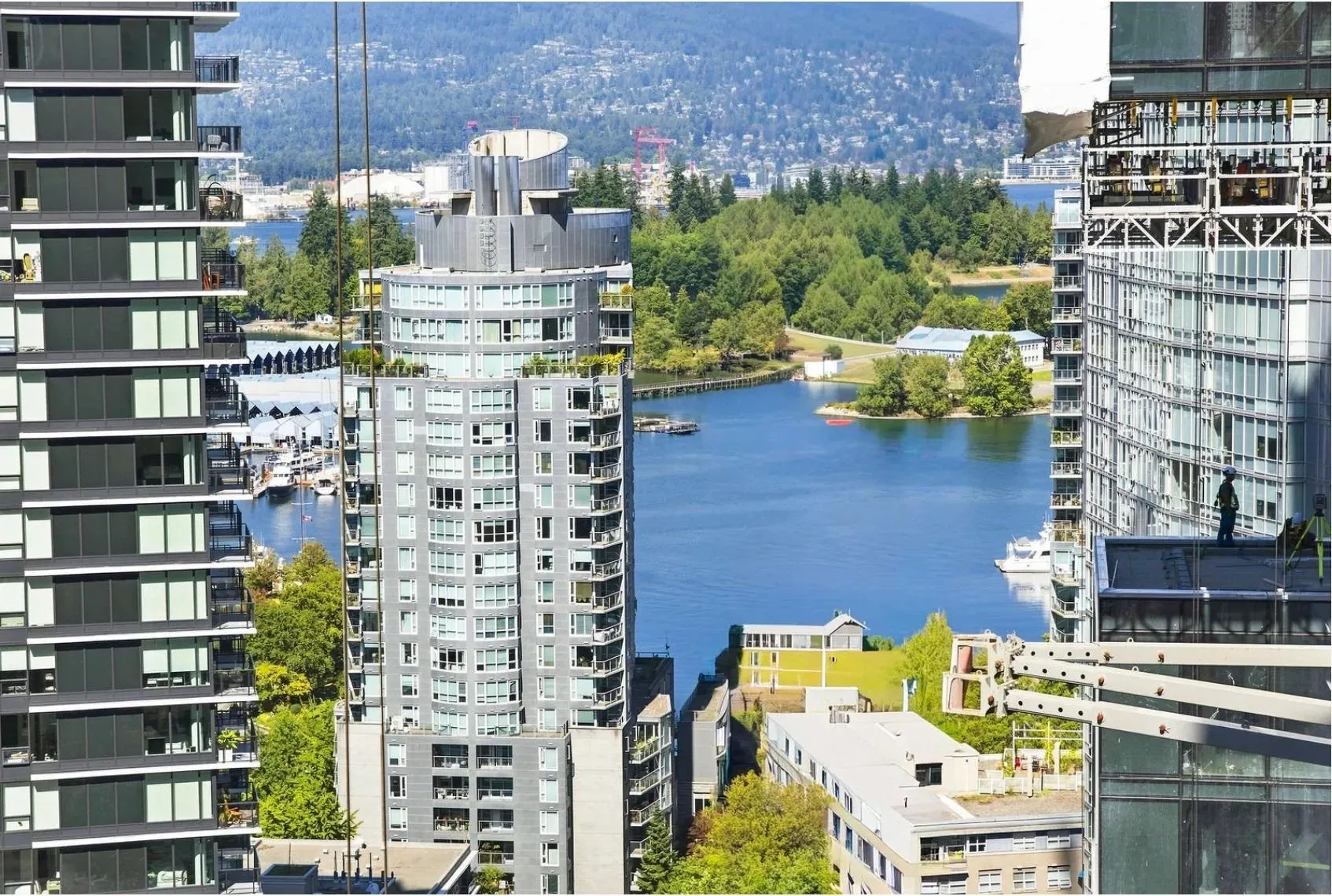 1500 Alberni Street #15C
