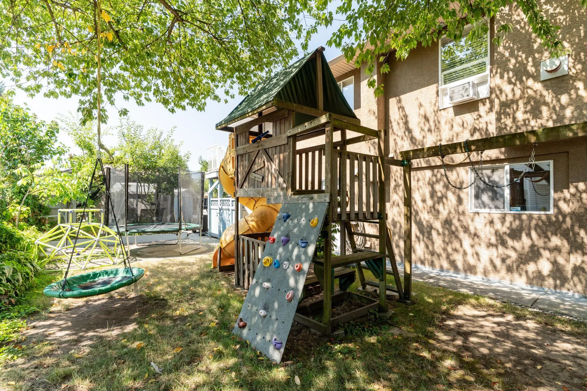 8925 157th Street