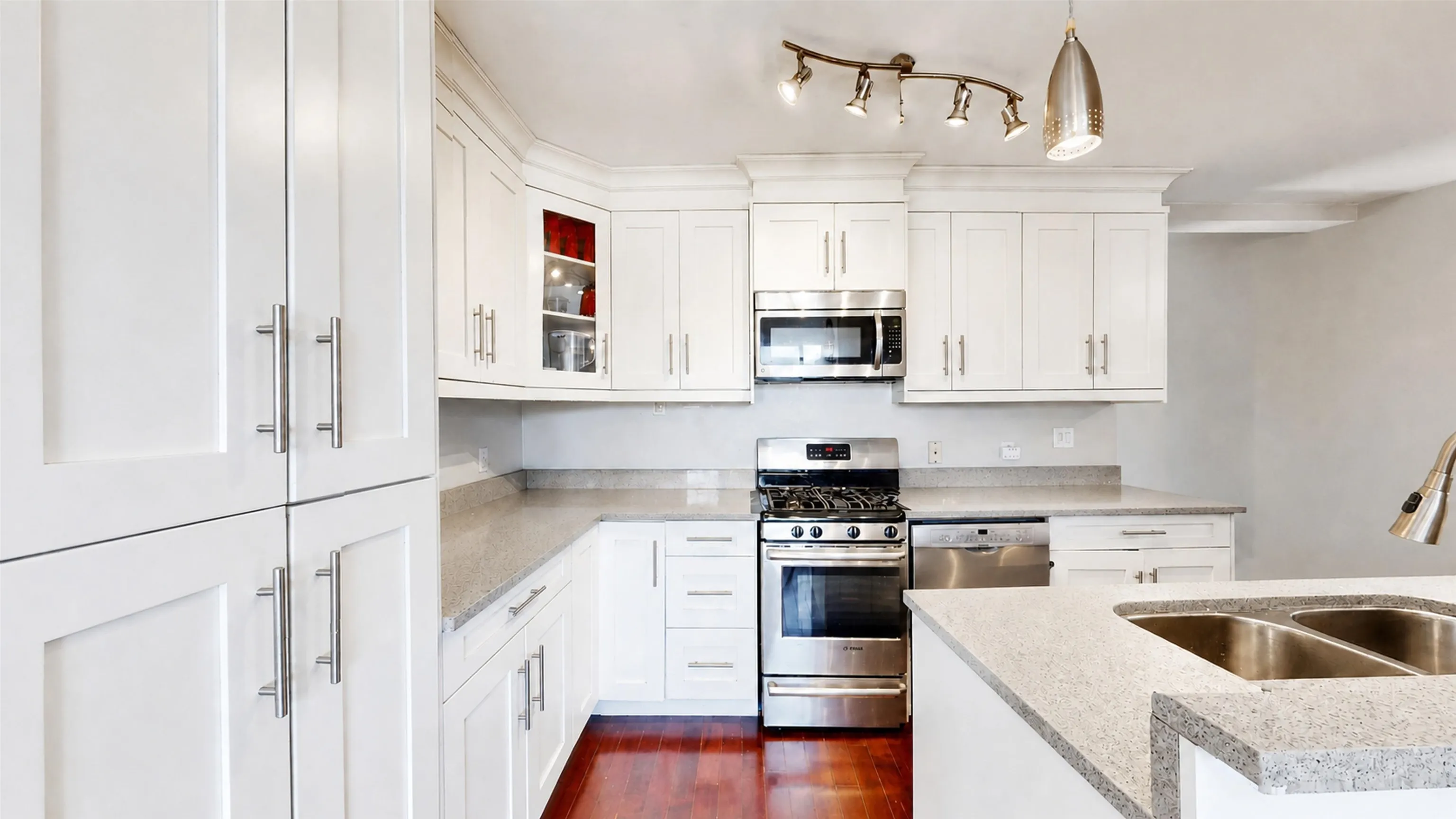 823 Burnaby Street