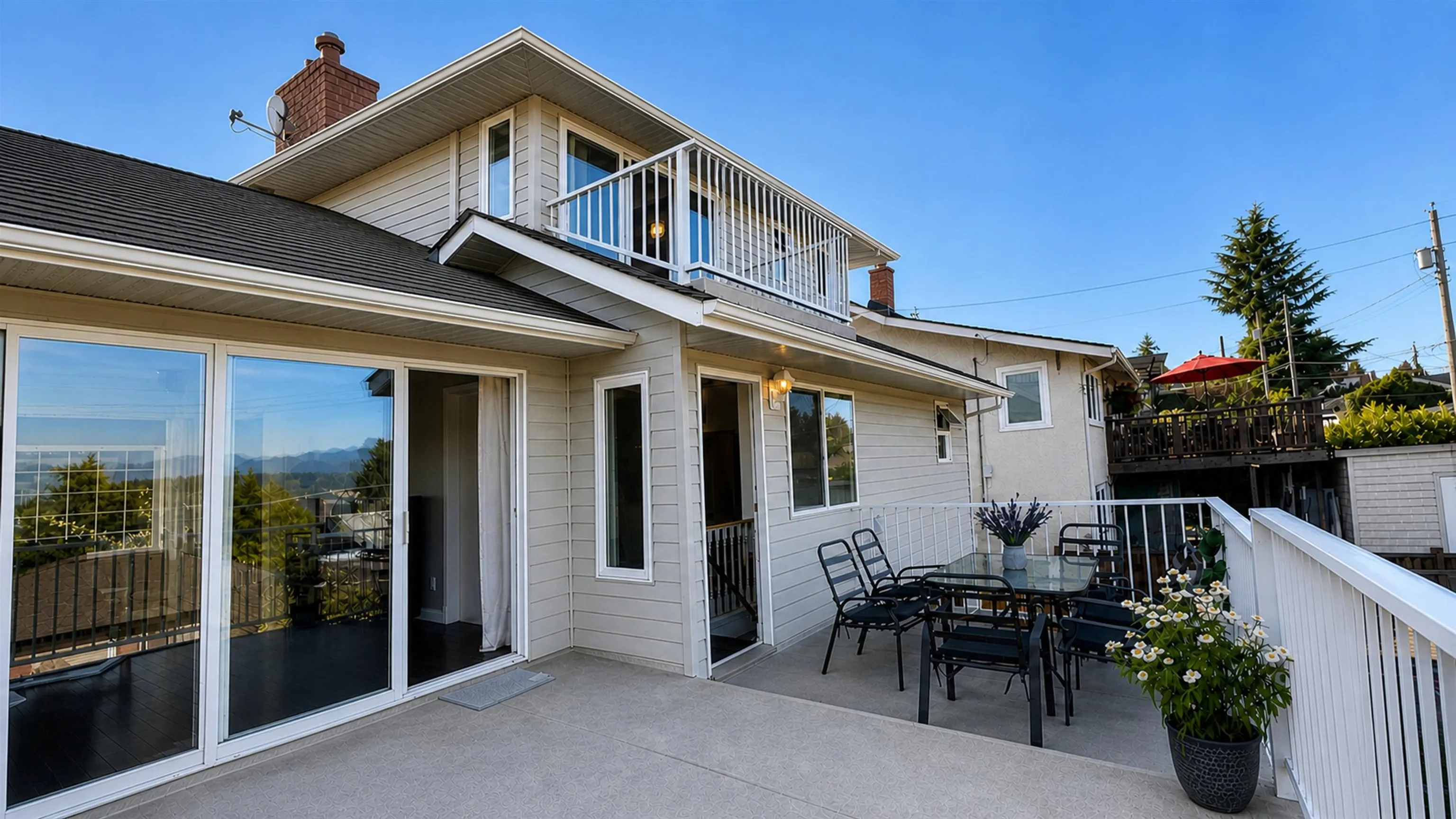 823 Burnaby Street