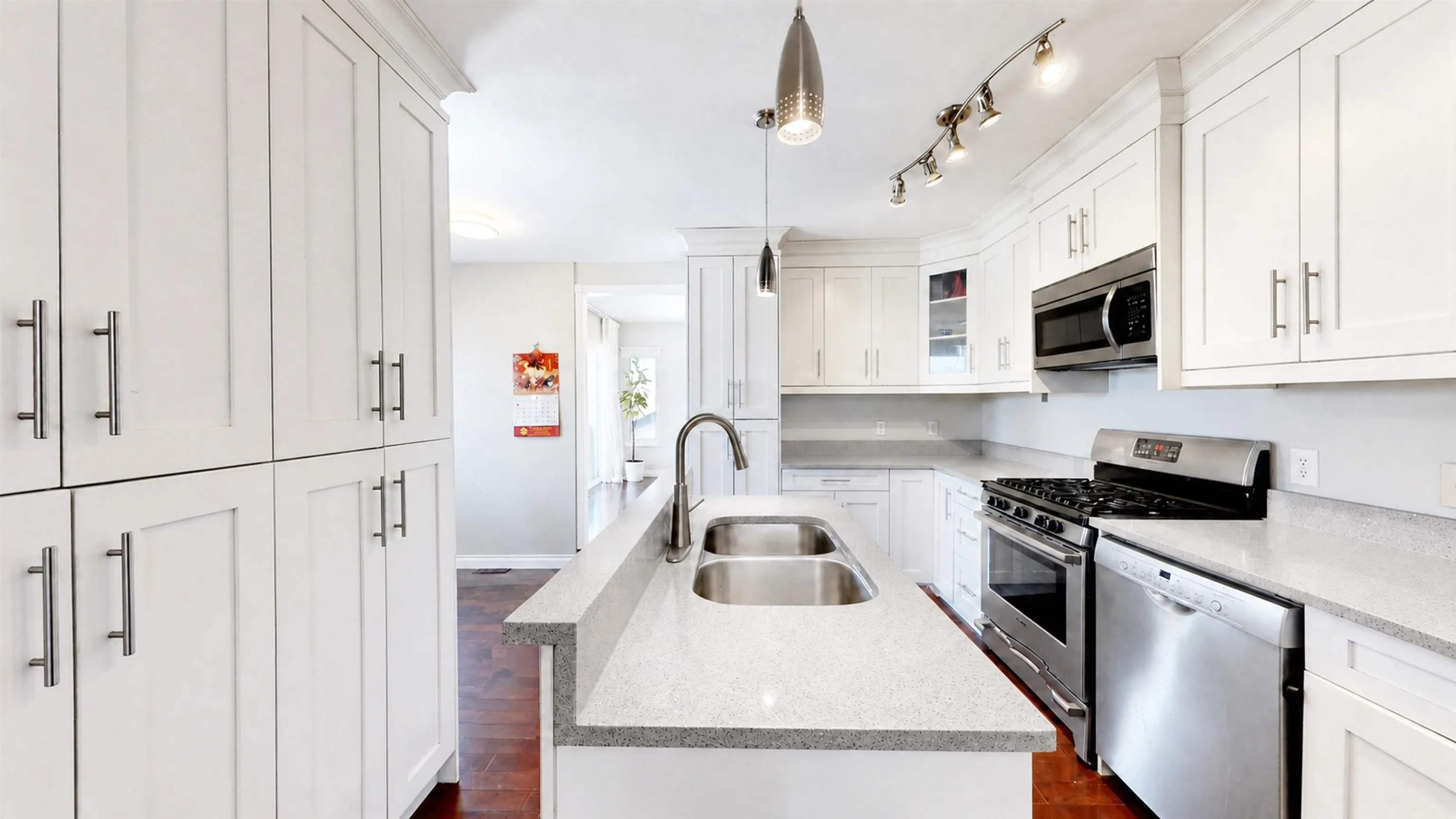 823 Burnaby Street