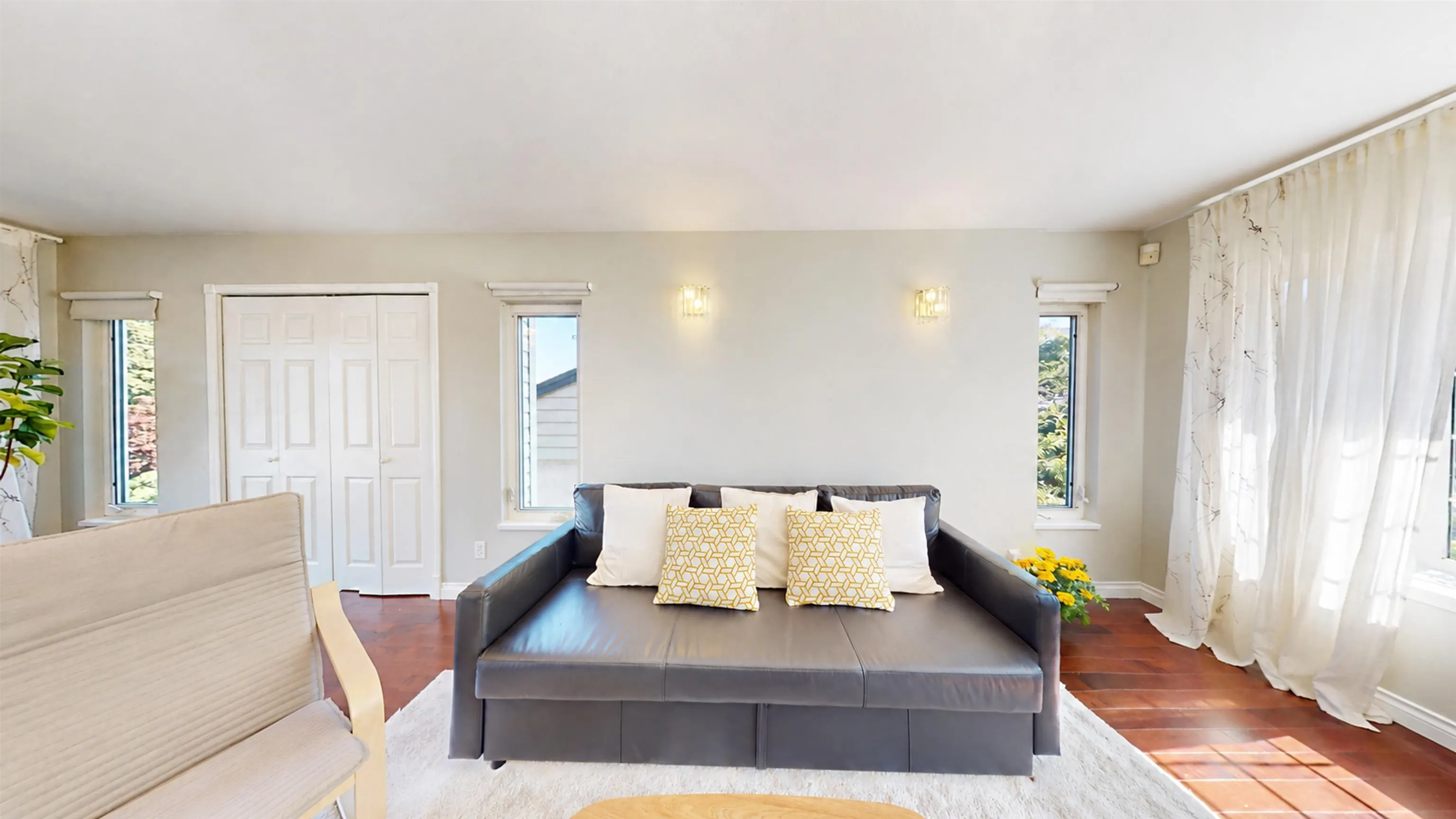 823 Burnaby Street