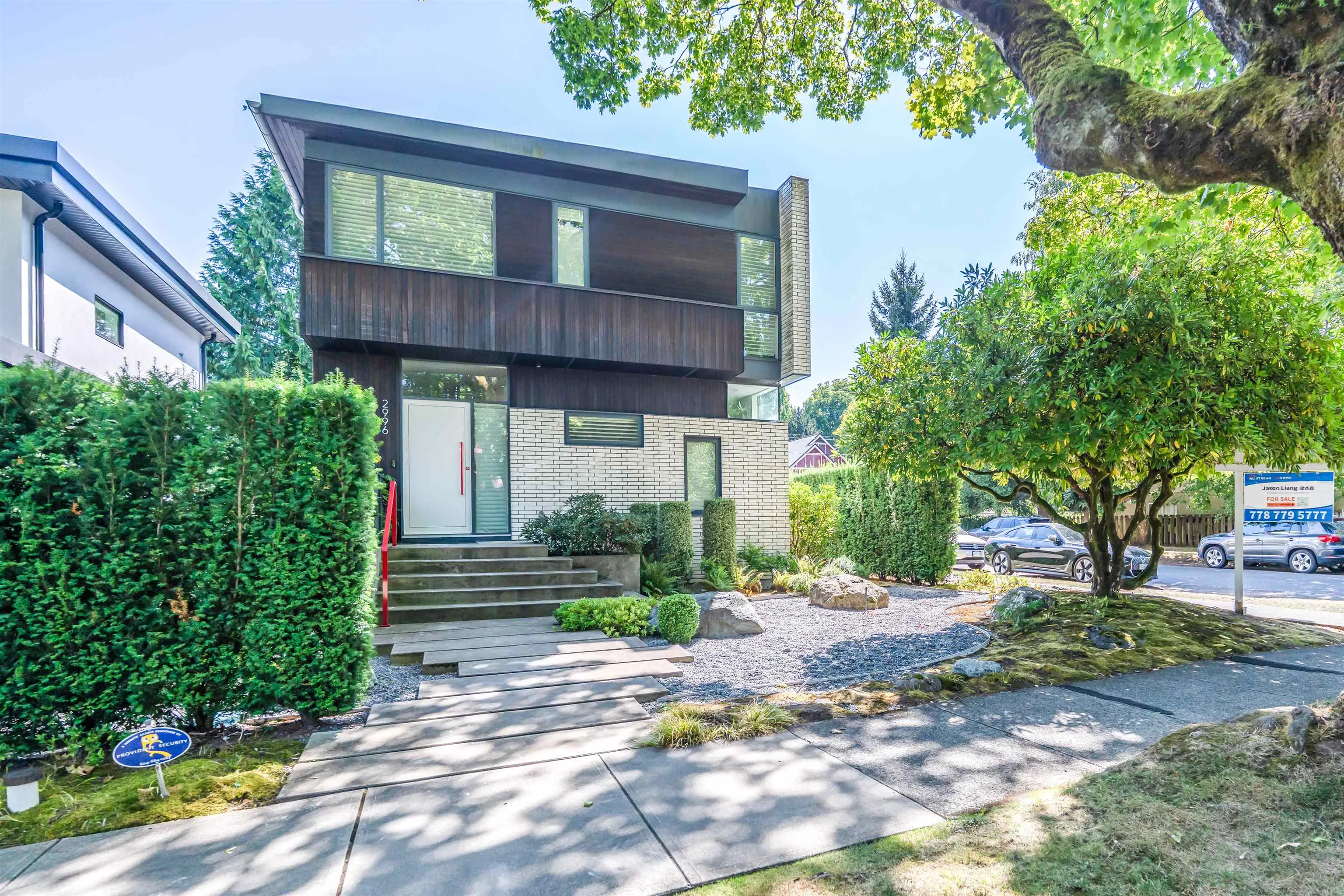 2996 W 11th Avenue