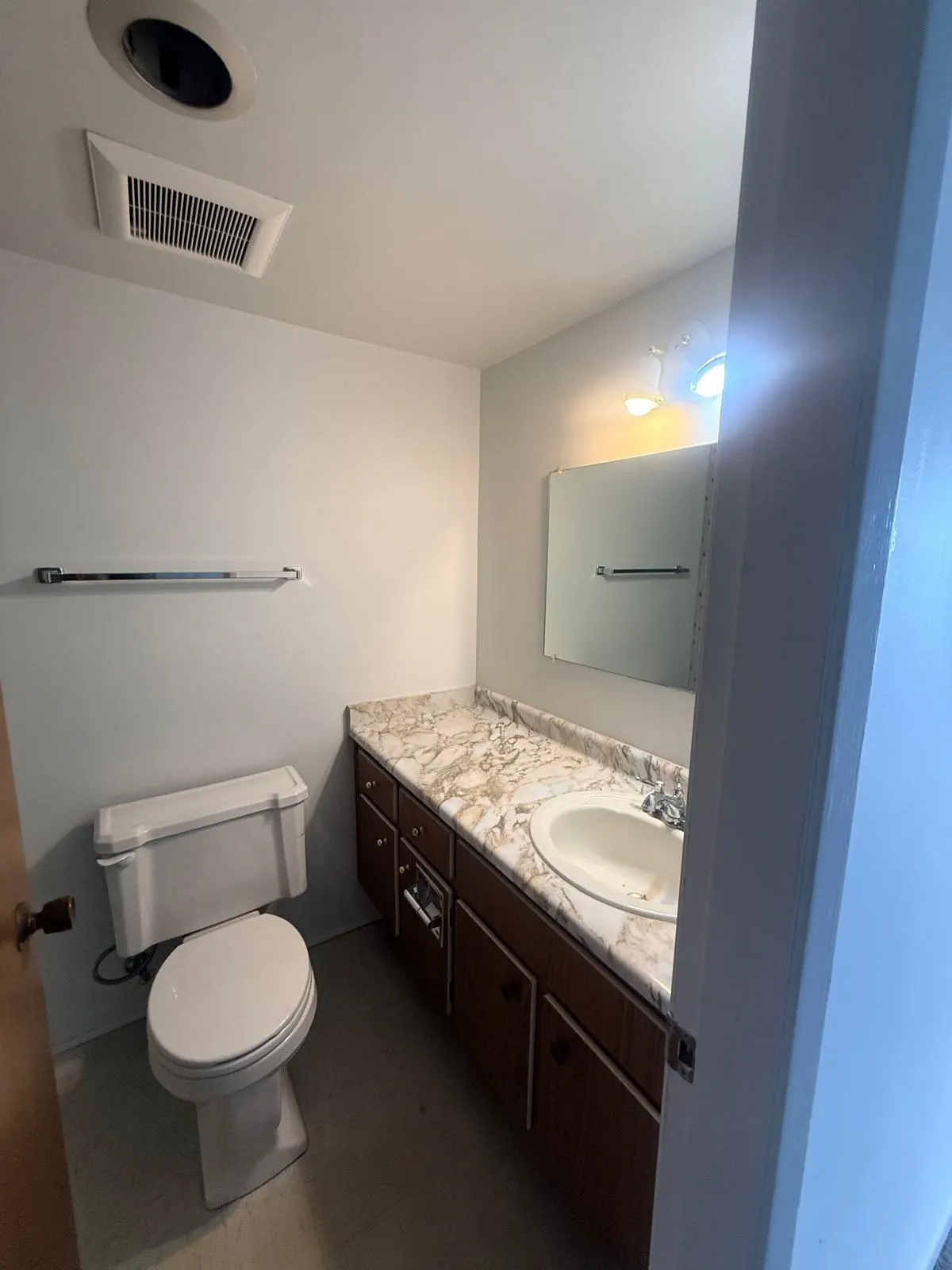 1330 Harwood Street #2106