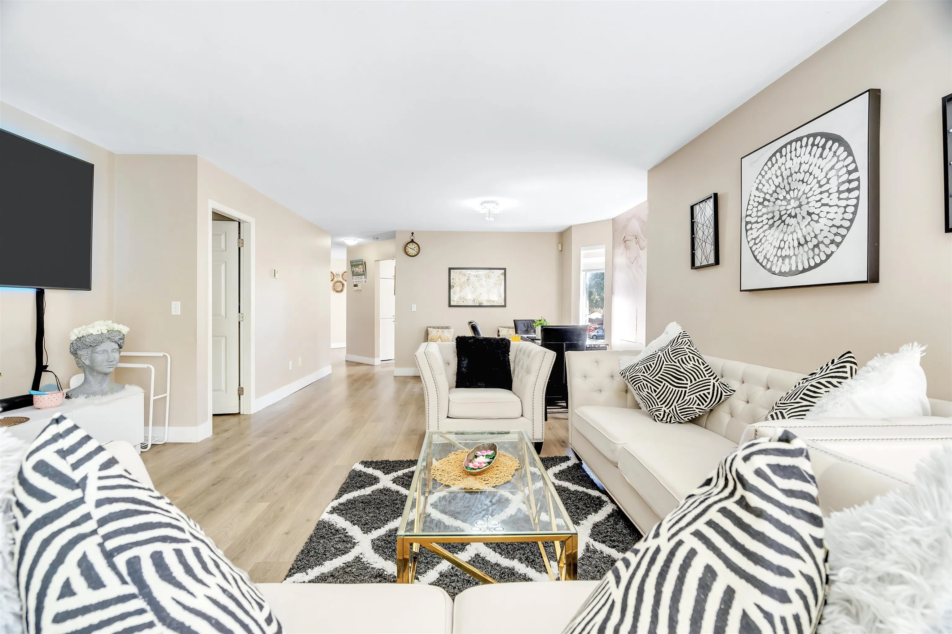 16031 82 Avenue #206