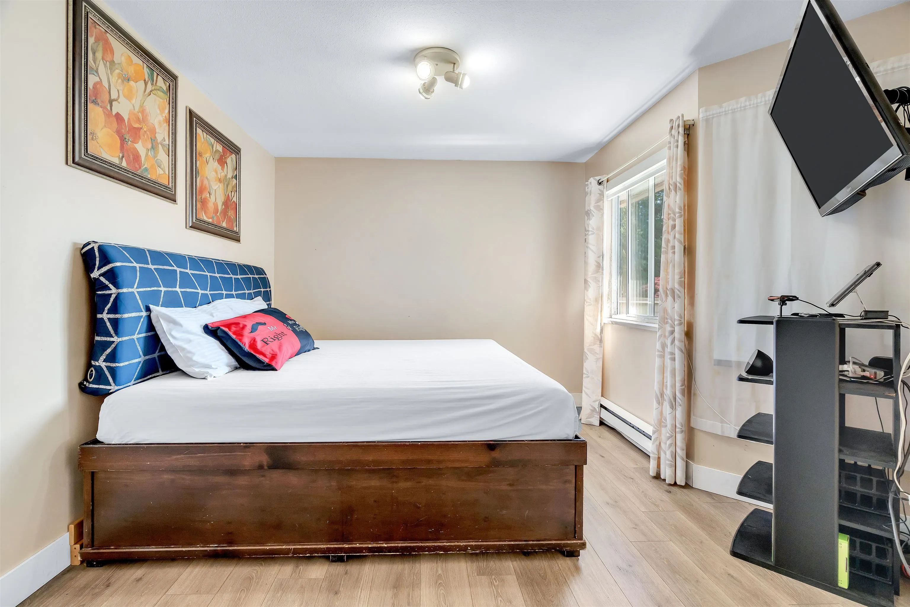 16031 82 Avenue #206