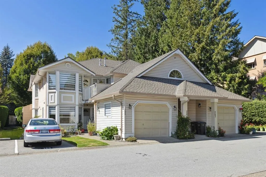 16031 82 Avenue #206