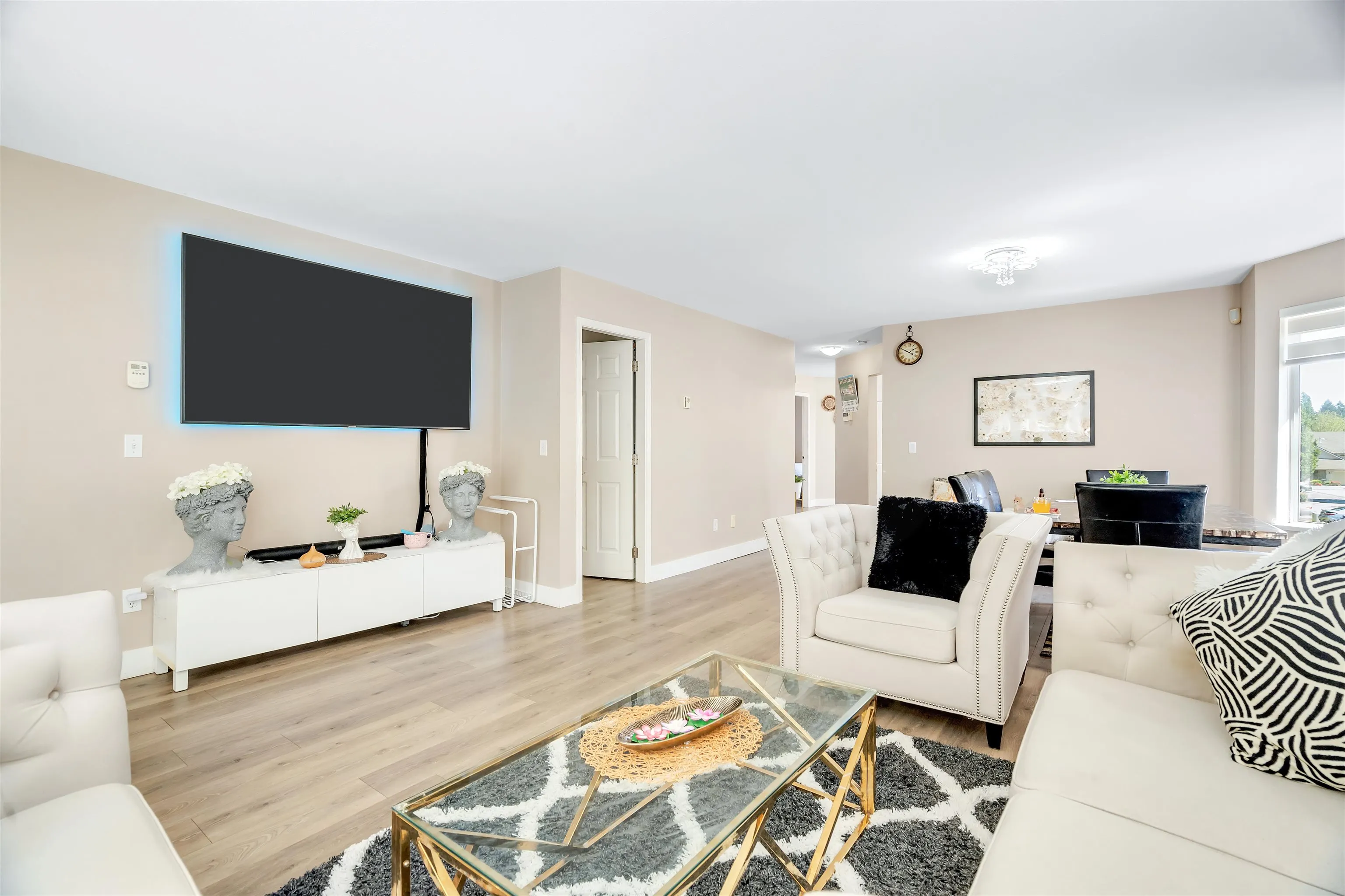 16031 82 Avenue #206