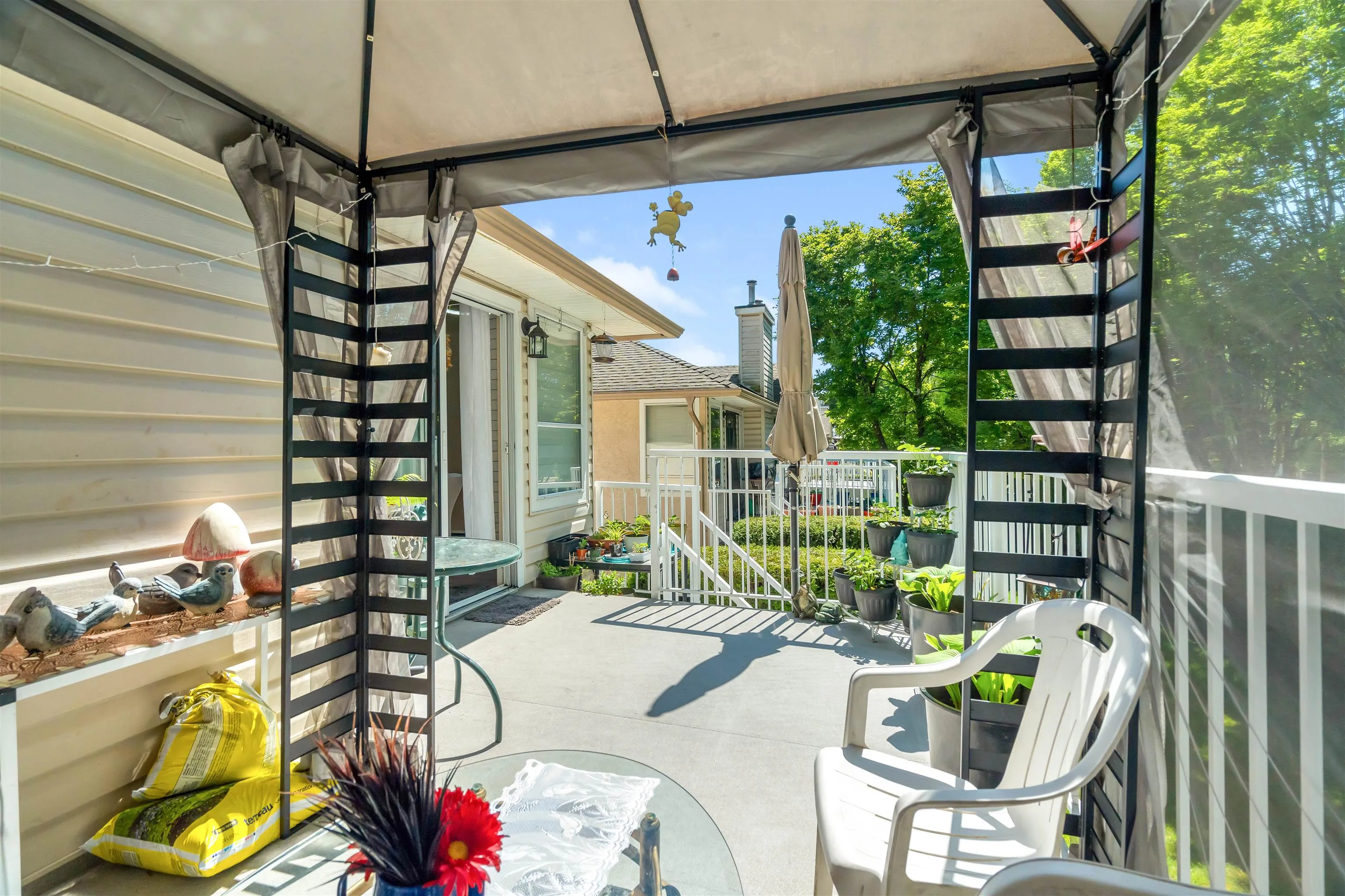 16031 82 Avenue #206