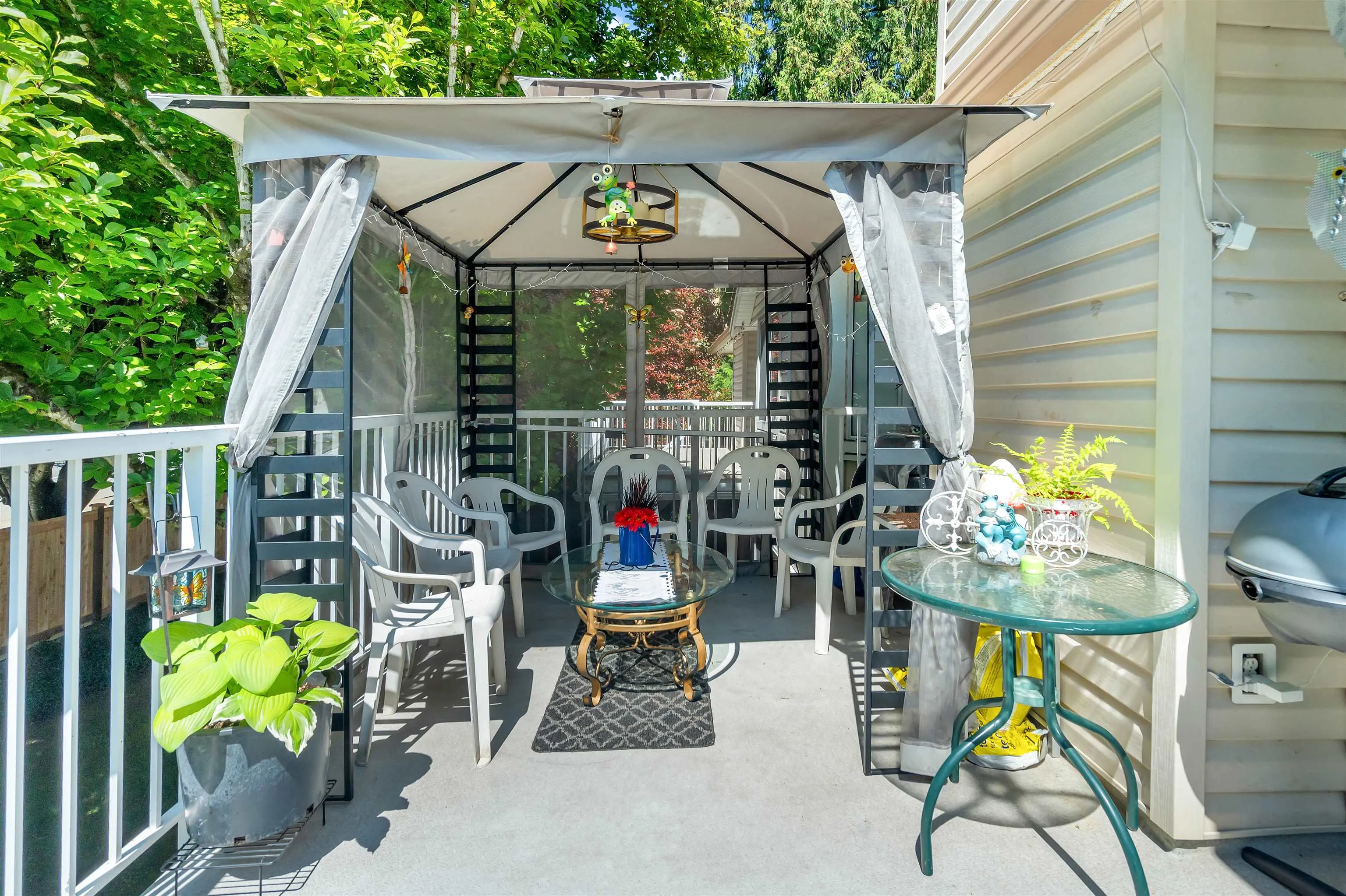 16031 82 Avenue #206