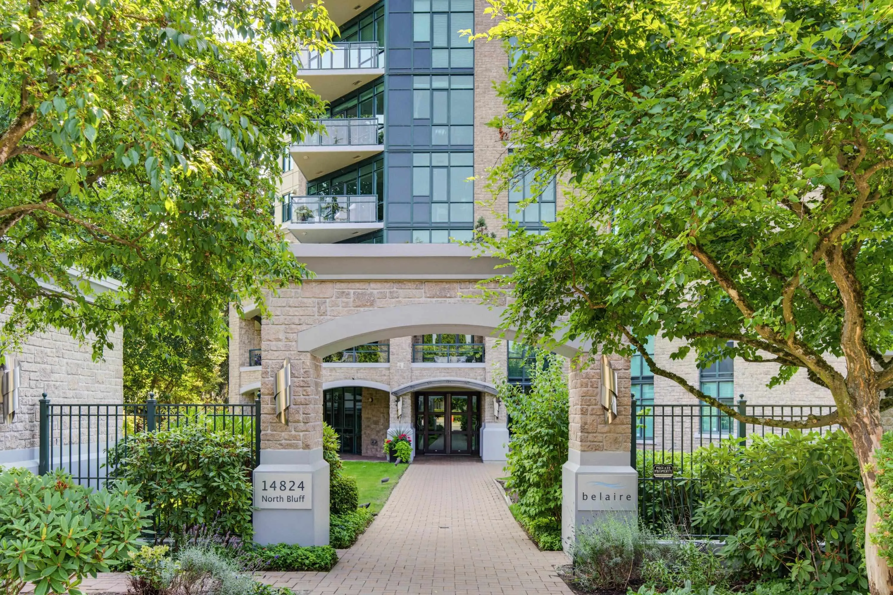 14824 North Bluff Road #504