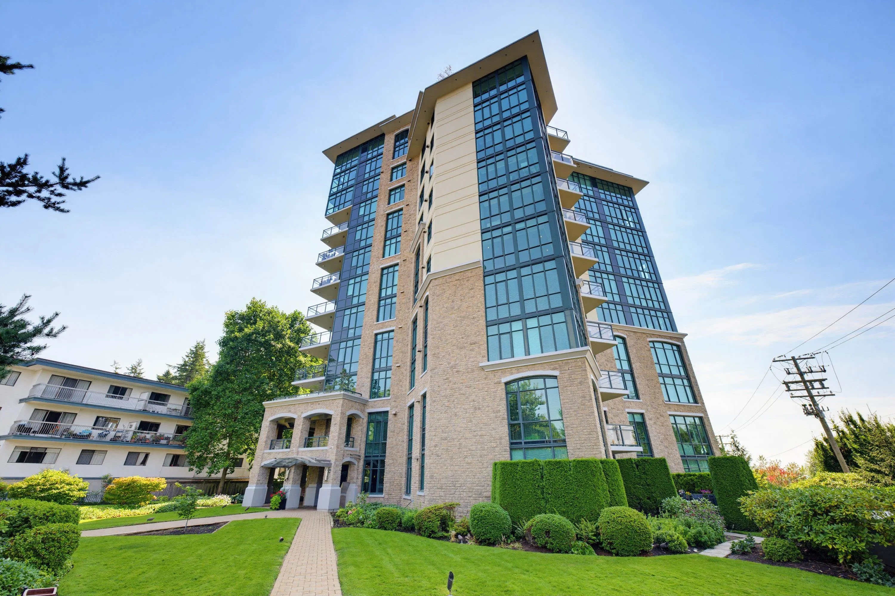14824 North Bluff Road #504