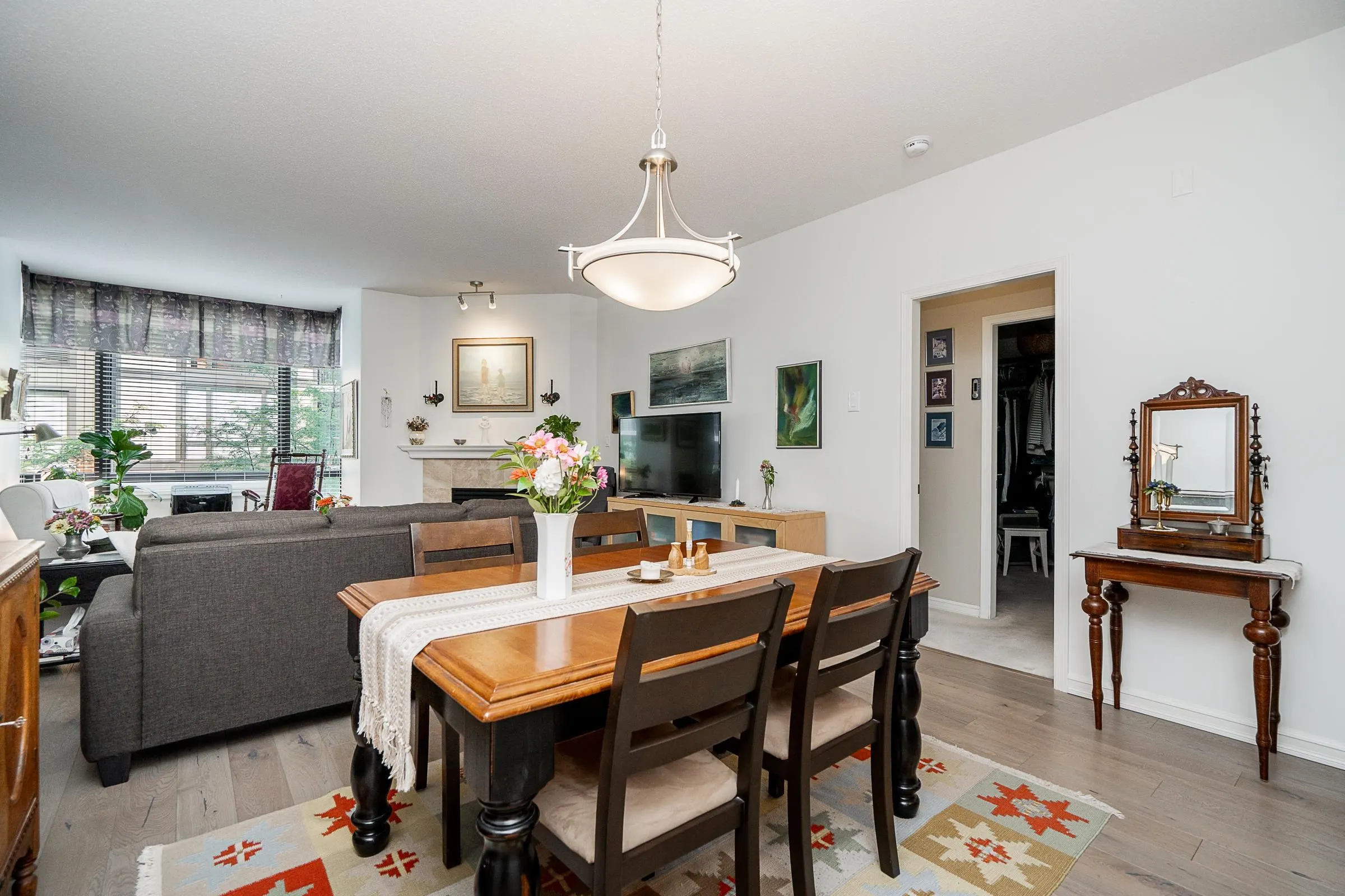 1551 Foster Street #403
