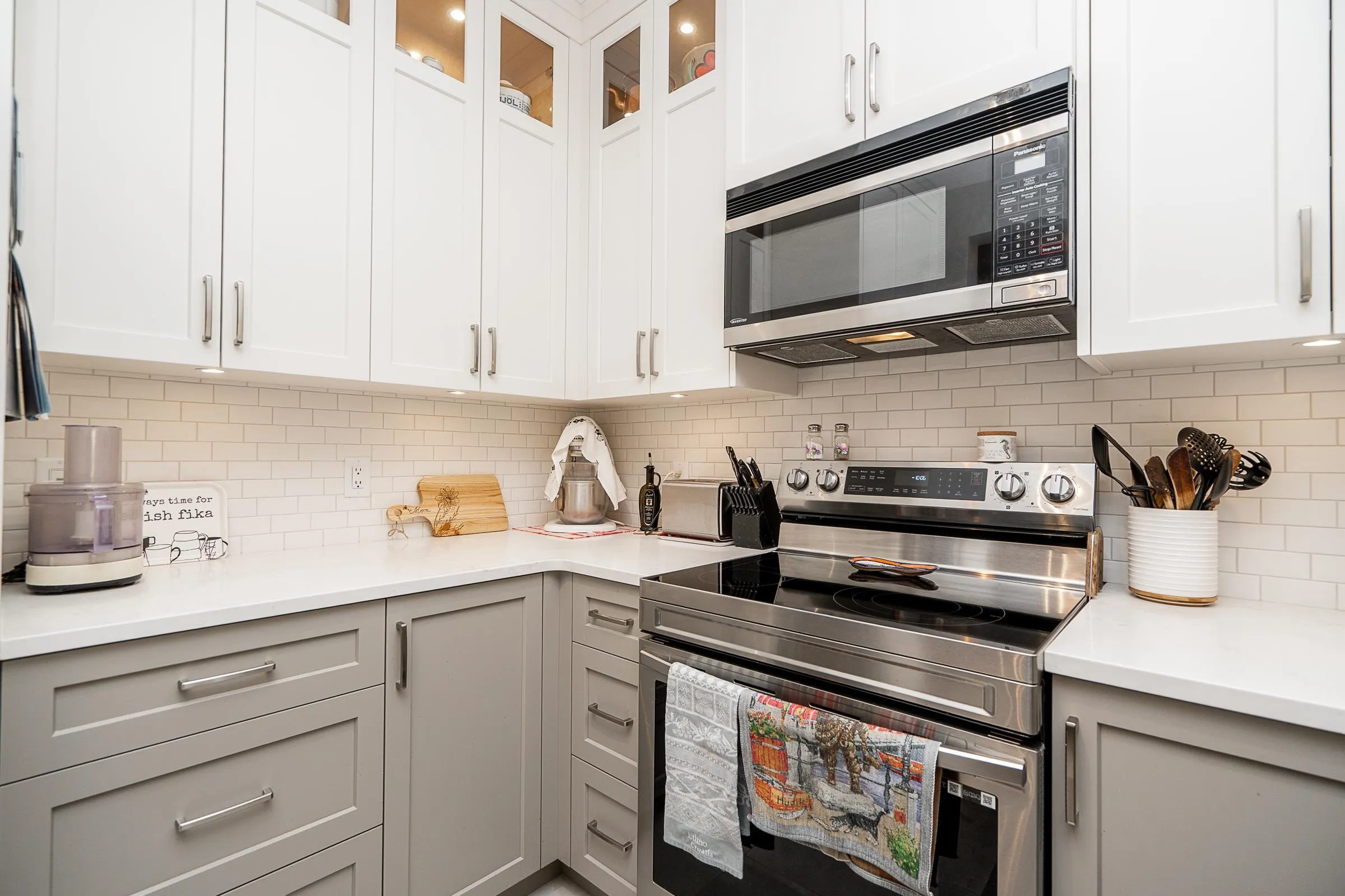 1551 Foster Street #403