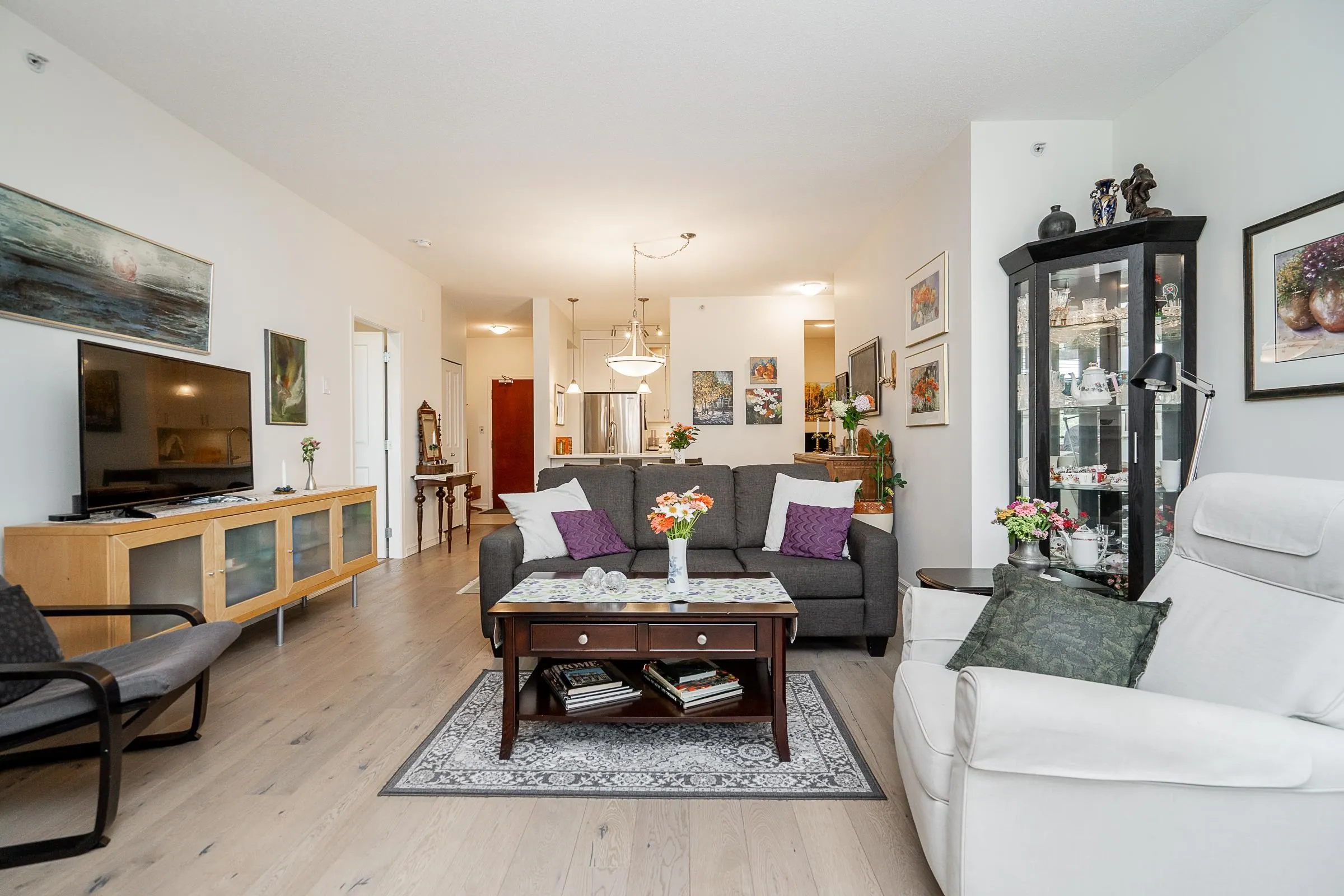 1551 Foster Street #403