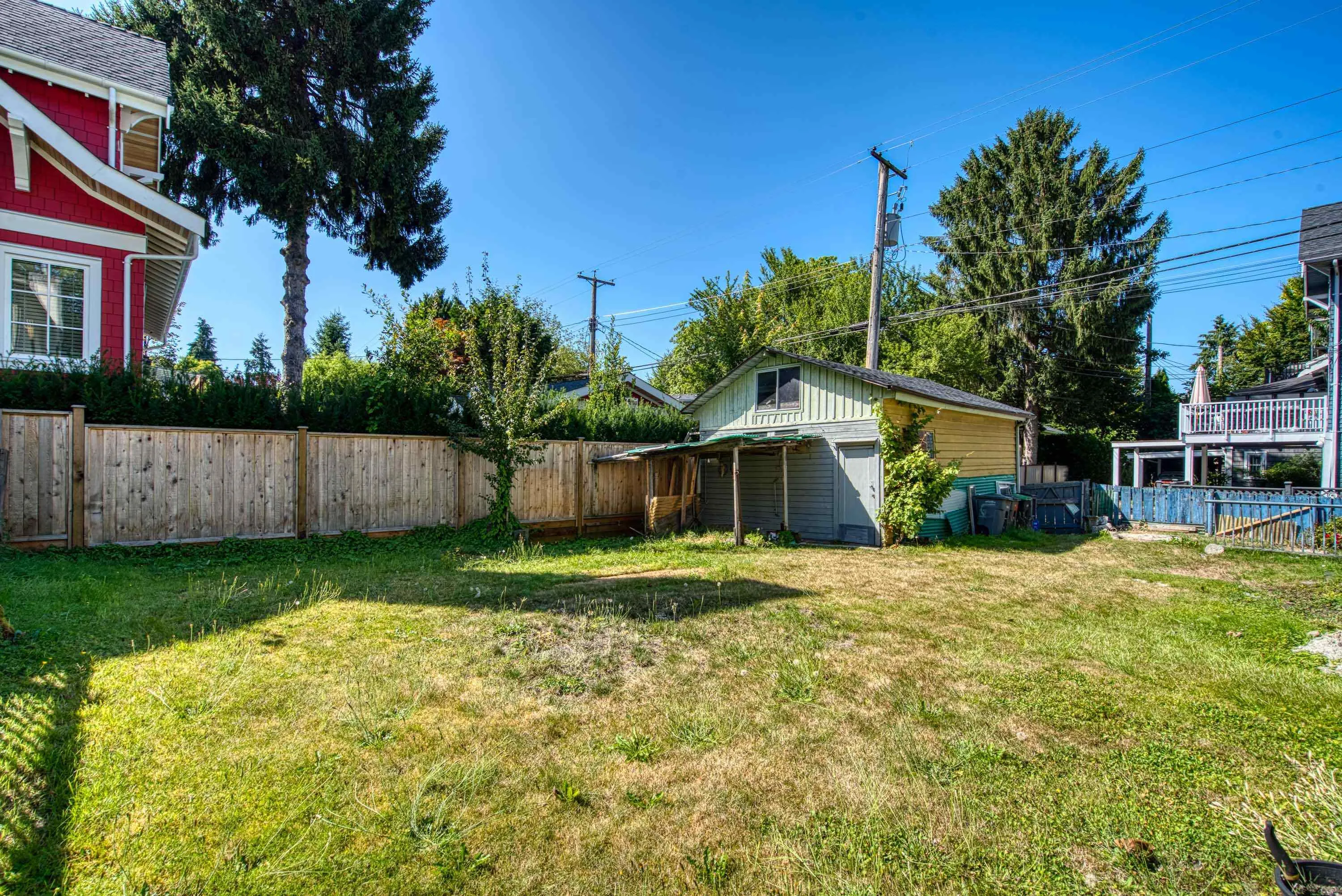 2675 Mackenzie Street