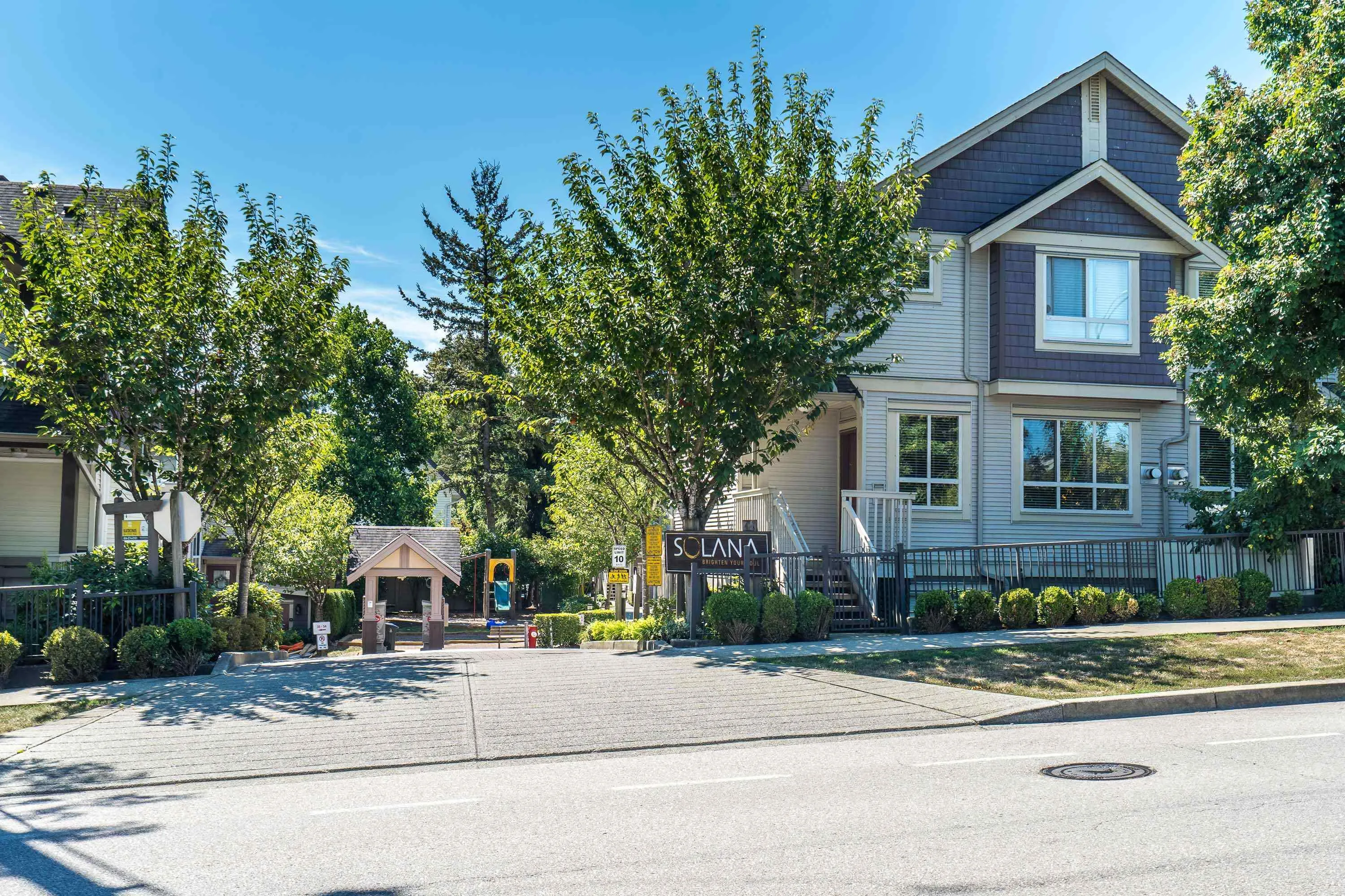19560 68 Avenue #32