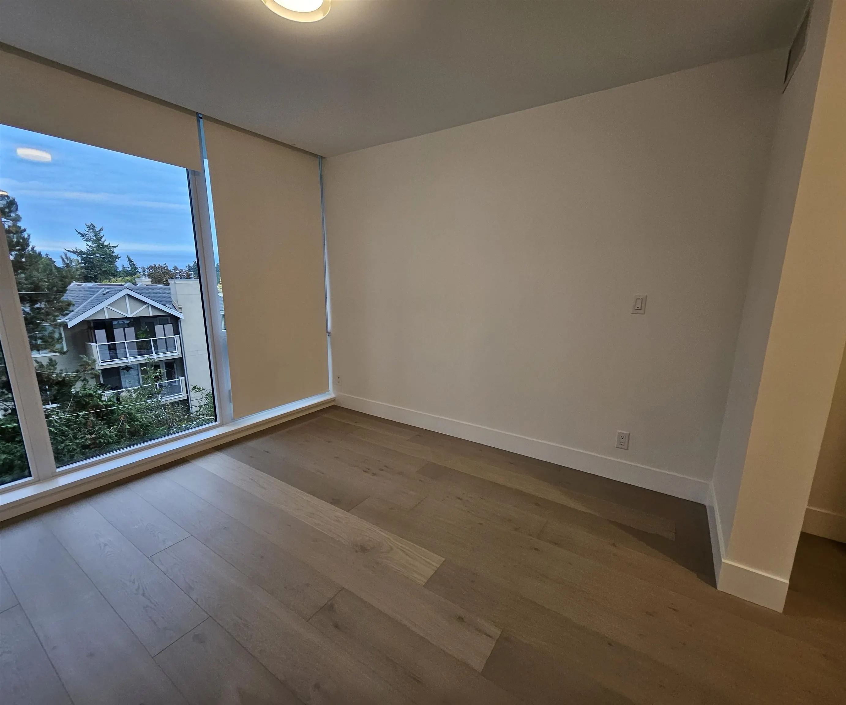 1342 Johnston Road #403
