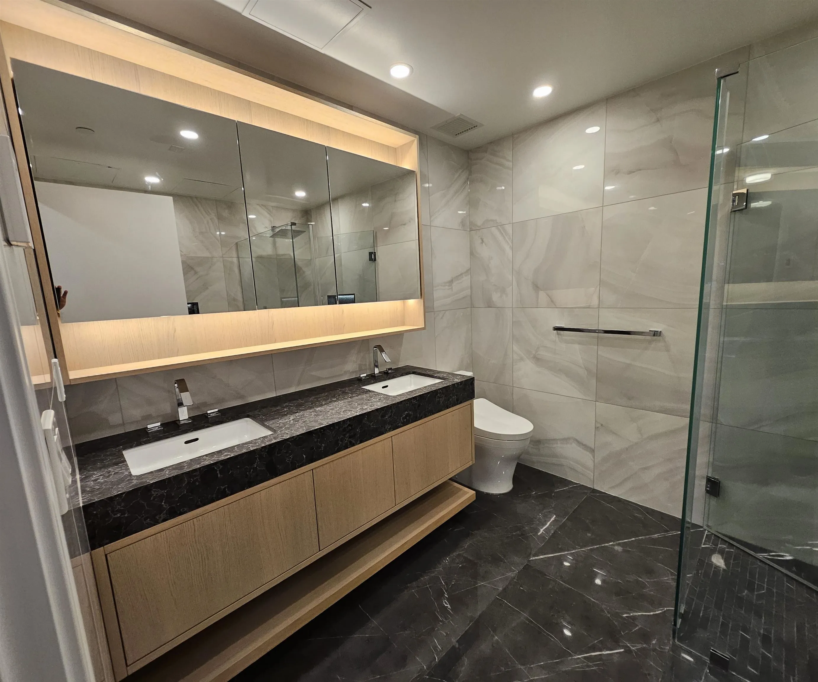1342 Johnston Road #403