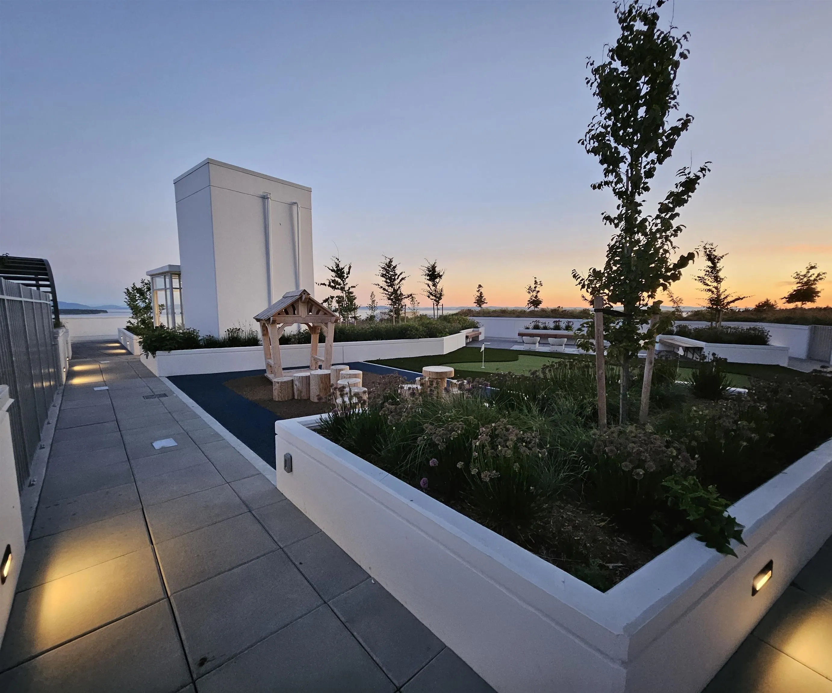 1342 Johnston Road #403