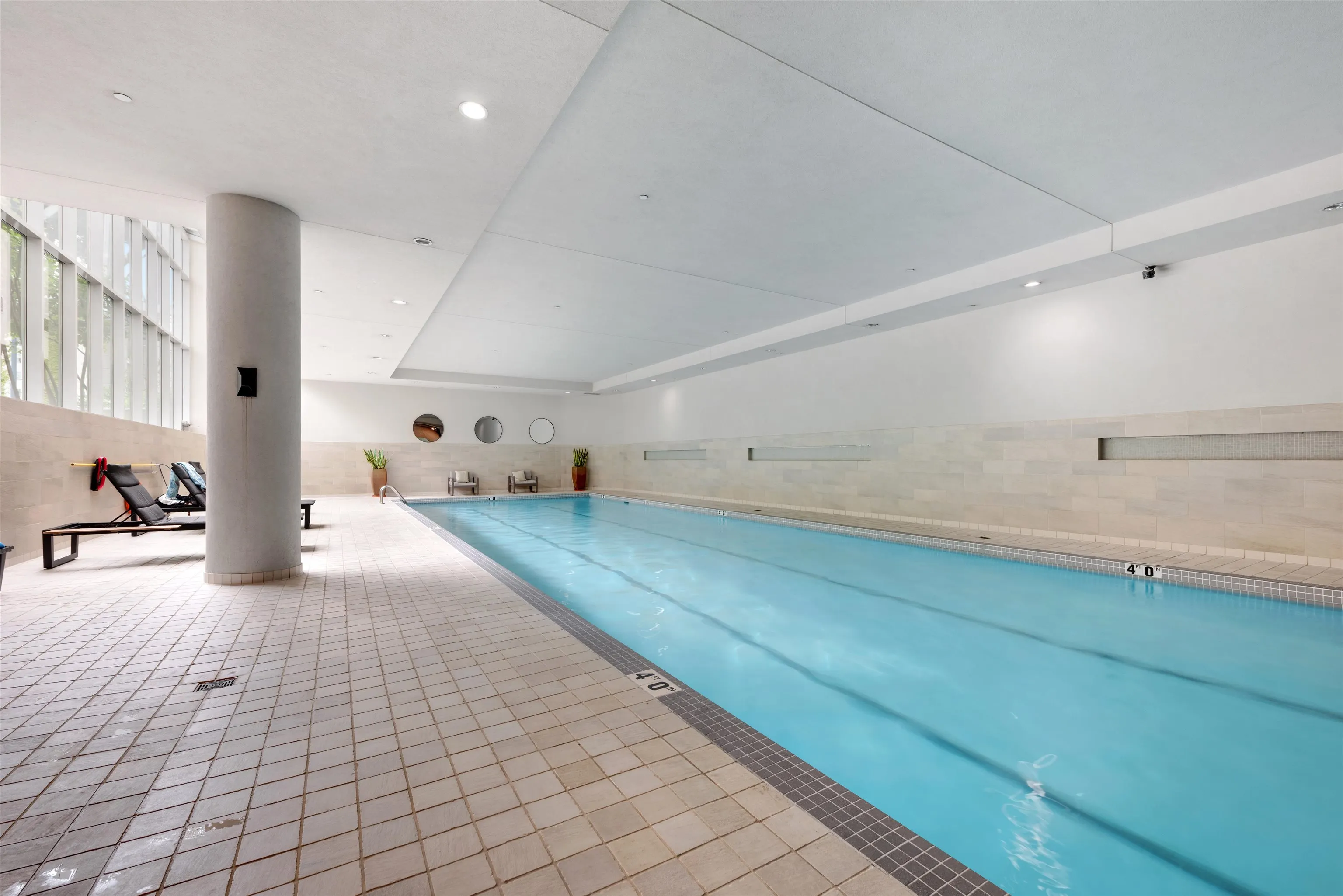 633 Kinghorne Mews #605