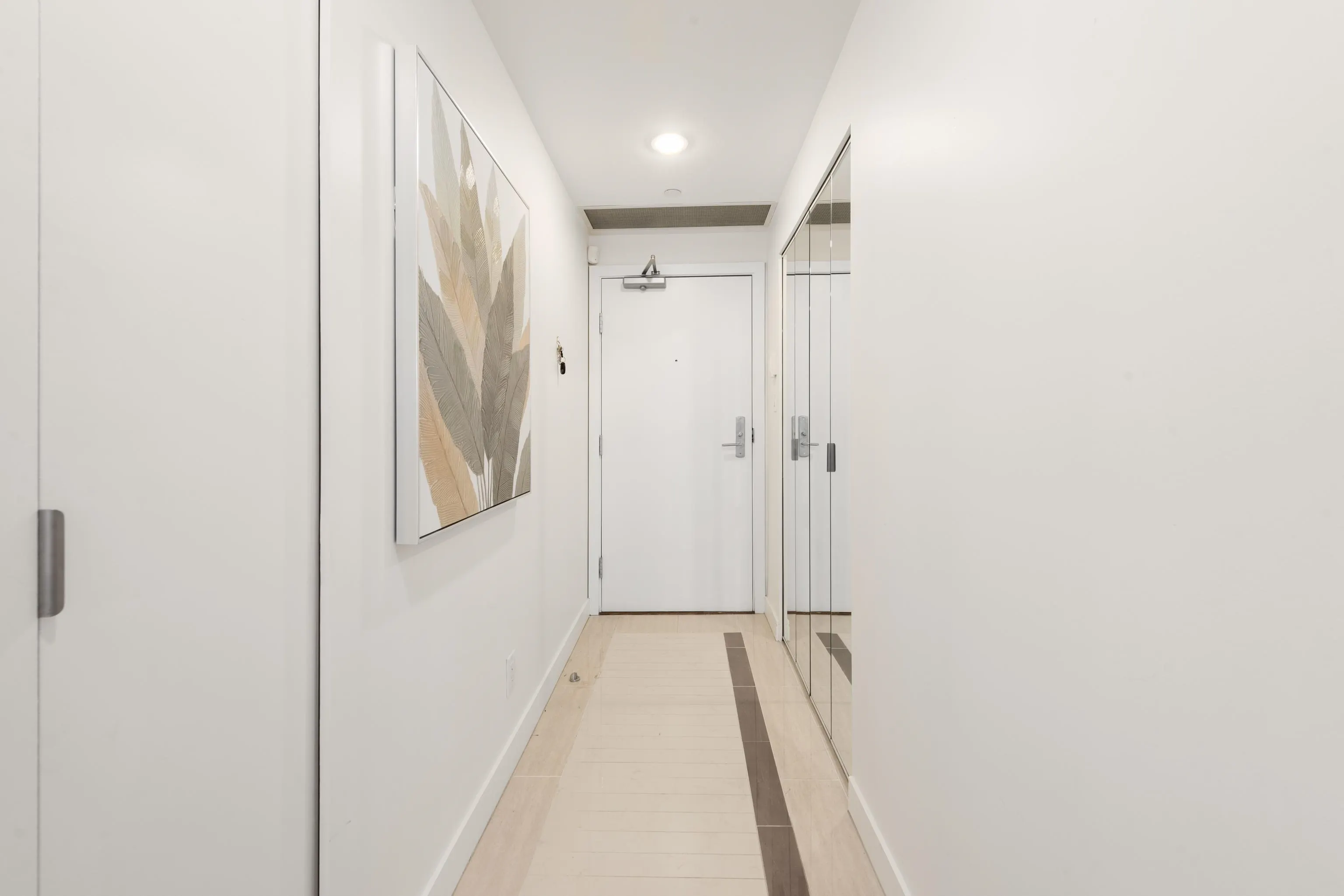 633 Kinghorne Mews #605
