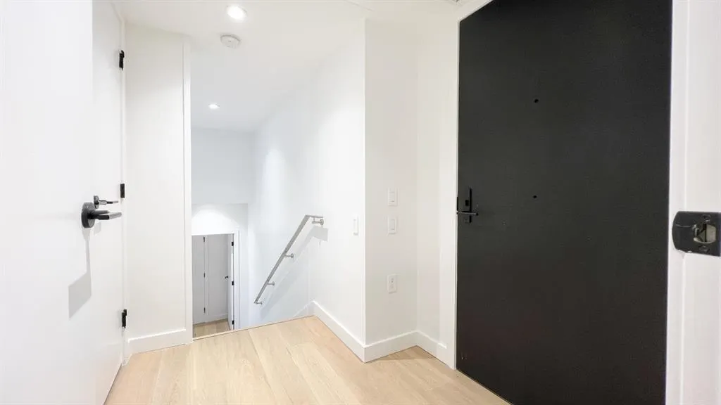 1365 Davie Street #506