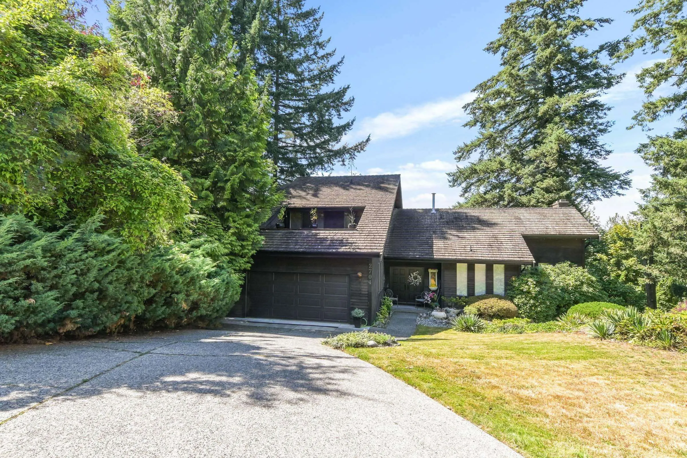 2704 St. Moritz Way