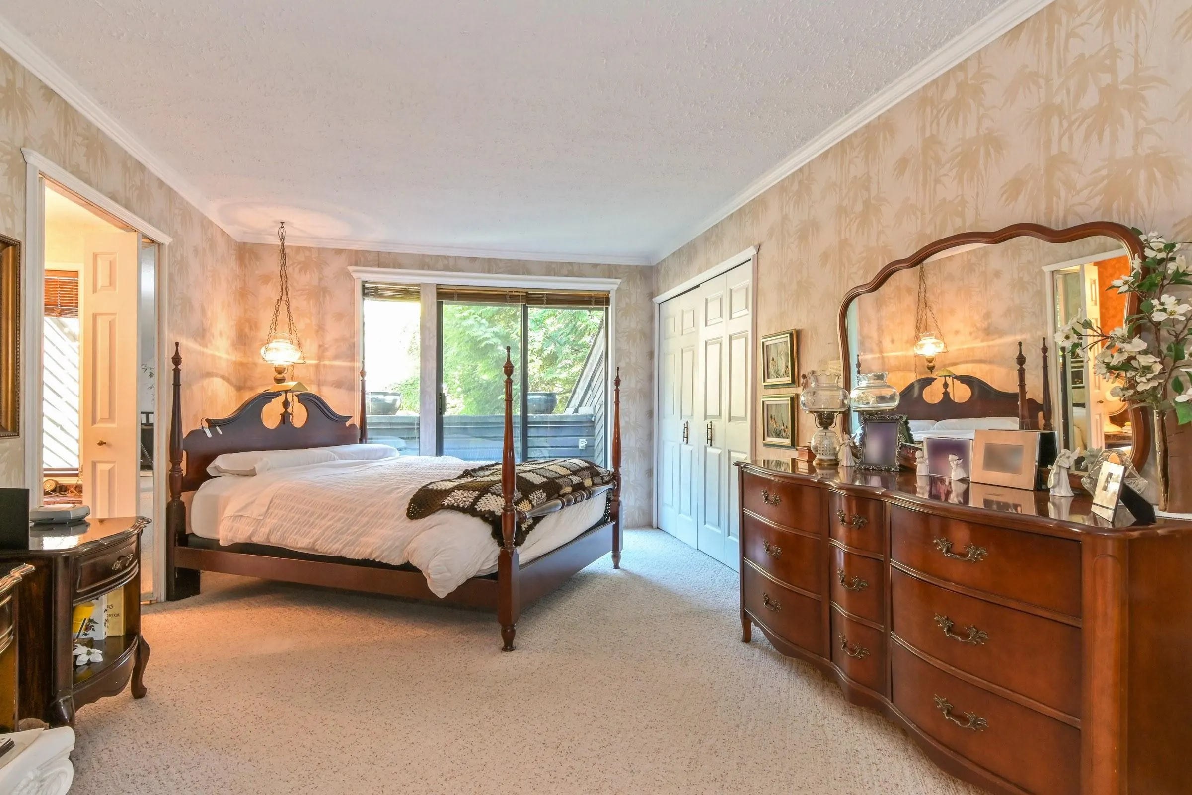 2704 St. Moritz Way
